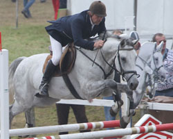 Steffen Kalugin trug mit einem Sieg auf Cookie in einem A-Springen zu den Erfolgen des Gastgebers bei. Foto: Wego