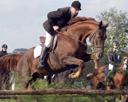 Auch der Belower Vielseitigkeits-Altmeister Uwe Ritter nahm an der Jagd teil. Foto: Lohrmann