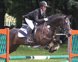 Der 14-jährige Fynn Bose überraschte mit Kenny bei der Goldenen Schärpe für Pferde in Engersen mit dem 3. Platz im Gelände und einem 20. Platz in der Gesamtwertung. Foto: Wego Der 14-jährige Fynn Bose überraschte mit Kenny bei der Goldenen Schärpe für Pferde in Engersen mit dem 3. Platz im Gelände und einem 20. Platz in der Gesamtwertung. Foto: Wego