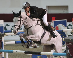 Die Cellestial-Stute Cassiopei ist wieder fit und gab in Neumünster mit Heiko Schmidt einmal mehr eine Probe ihres Talents. Foto: Wego