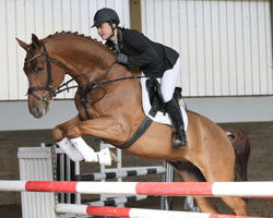 Zu den Stars der Schau gehörte der Trakehner Dramatiker - hier mit Ramona Schilloks. Foto: Jutta Wego