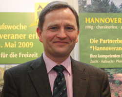 Hannovers Zuchtleiter Dr. Werner Schade mein, dass das bewährte System der Körung nicht mehr richtig gelebt wird. Foto: Wego
