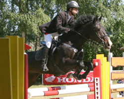 Alexander Bredlow hat mit dem 18-jährigen Naund die 2. Qualifikation zum UER-Hallencup in Pasewalk gewonnen. Foto: Wego