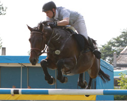 Zweifacher Sieger wurde der Rüganer Lars Köhler auf dem Hengst Charmant. Foto: Wego