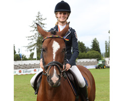 Nach der Dressur liegt Flora Reemtsma bei der EM der Pony-Vielseitigkeitsreiter im französischen Fontainbleau mit Pamira LK in aussichtsreicher Position auf Rang neun. Foto: Wego