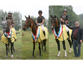 Zuchtleiter Uwe Witt gratuliert Shanice Ashanti Stepper zum Championatstitel des vierjährigen Captain Carlchen (v. Cefalo). Landeschampion wurden weiterhin Convent (v. Converter) mit Beeke Kaack und Hearam (v. Honeymoon Star) mit Andreas Brandt. Fotos: Jutta Wego Zuchtleiter Uwe Witt gratuliert Shanice Ashanti Stepper zum Championatstitel des vierjährigen Captain Carlchen (v. Cefalo). Landeschampion wurden weiterhin Convent (v. Converter) mit Beeke Kaack und Hearam (v. Honeymoon Star) mit Andreas Brandt. Fotos: Jutta Wego