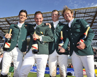 Das Irische Team, das den Nationenpreis der europäischen Topliga im französischen La Baule gewann. Das Irische Team, das den Nationenpreis der europäischen Topliga im französischen La Baule gewann.