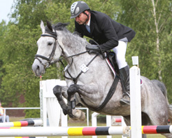Das L-Springen sicherte sich in Pasewalk Olaf Jürgens auf Lena Kosmee. Foto: Jutta Wego