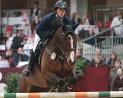 Philipp Makowei holte sich in beiden Springen der STOOF-Junior-Future-Tour den 2. Platz auf Balouna Windana. Foto: Jutta Wego