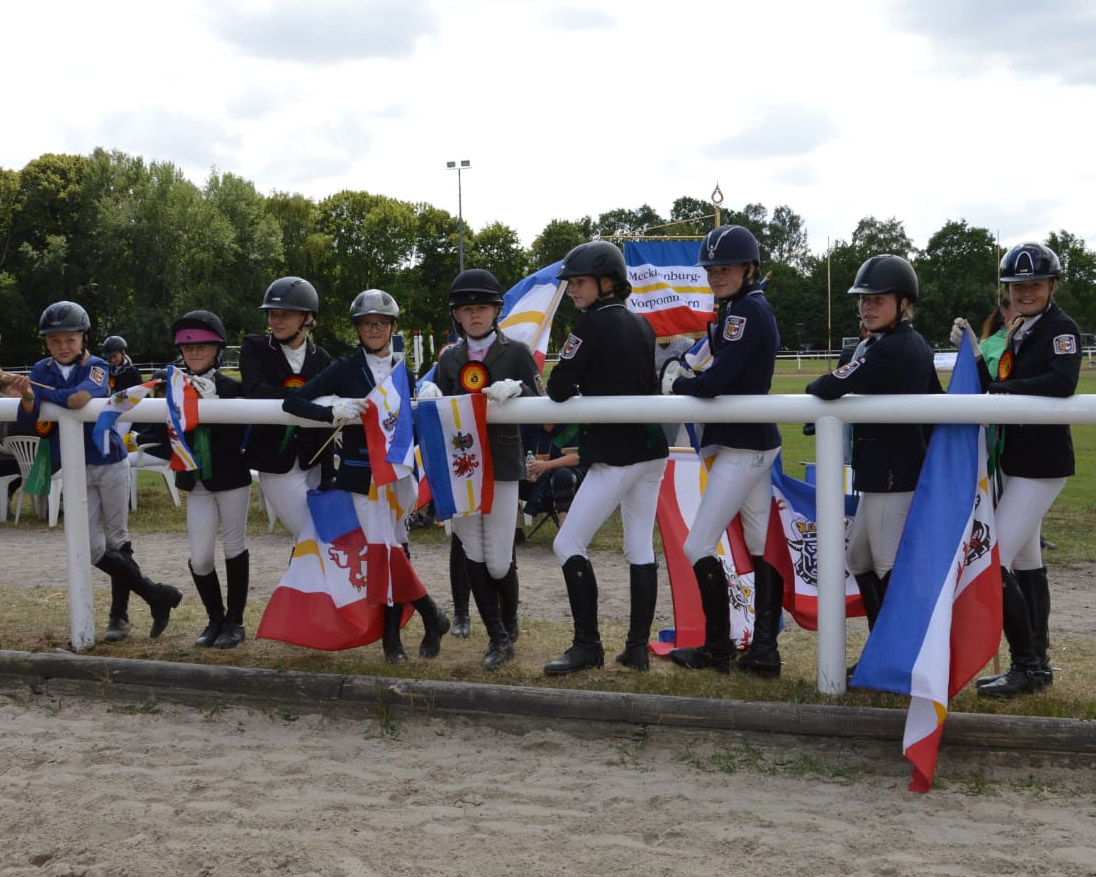 Das MV-Team bei der Goldenen Scvhärpe Ponys in Bedenbostel. Foto: Bianca Sack