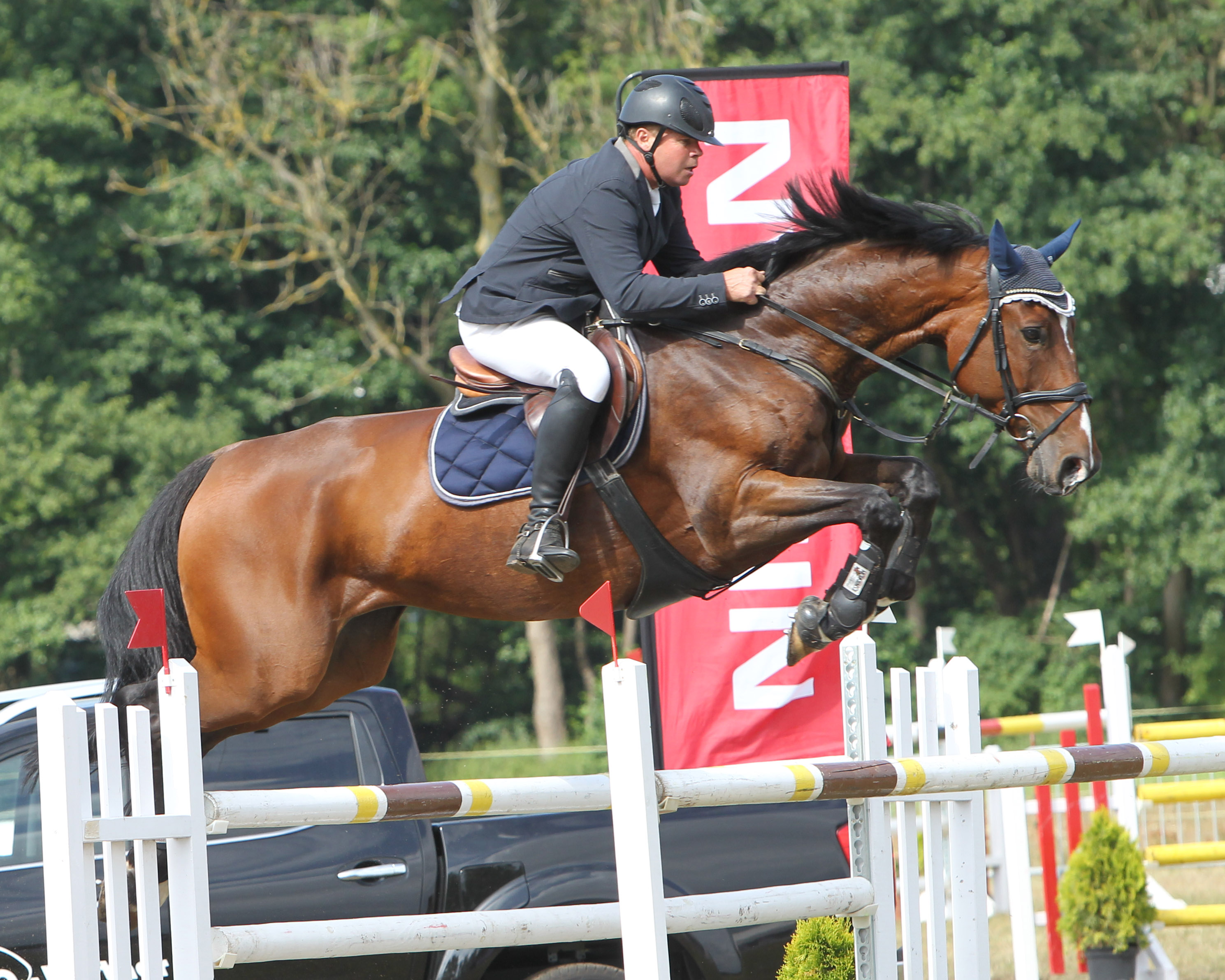 Das Hauptspringen am Samstag, ein Zwei-Sterne Springen Kl. M, gewann Michael Nagel (Gadebusch) mit Quester. Foto: Jutta Wego