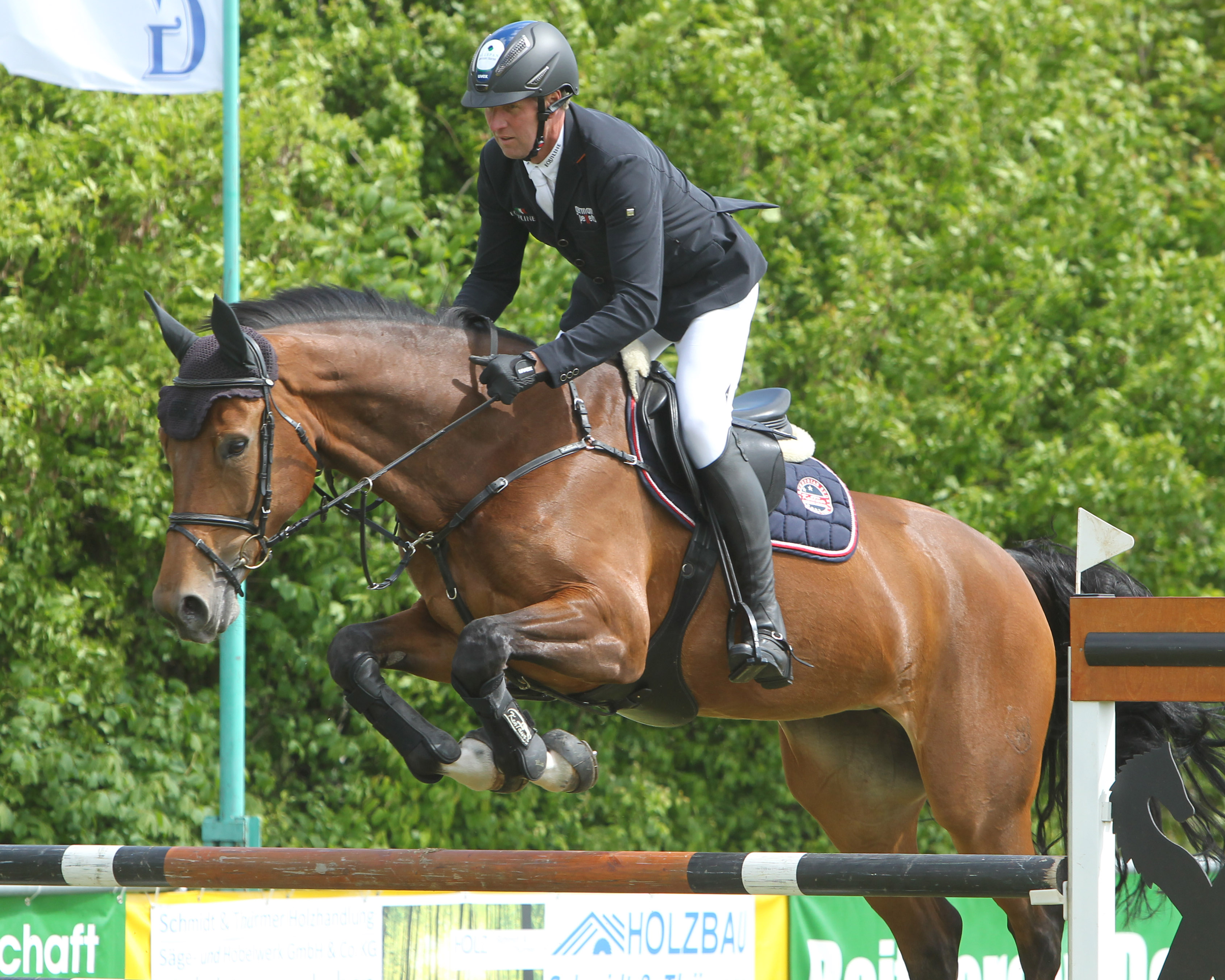 Auch André Thieme aus Plau am See hat noch für das Turnier in Dersekow nachgemeldet. Bim Pfingstturnier hat er mit Crazy Girl (Foto) den Großen Preis gewonnen. © Jutta Wego