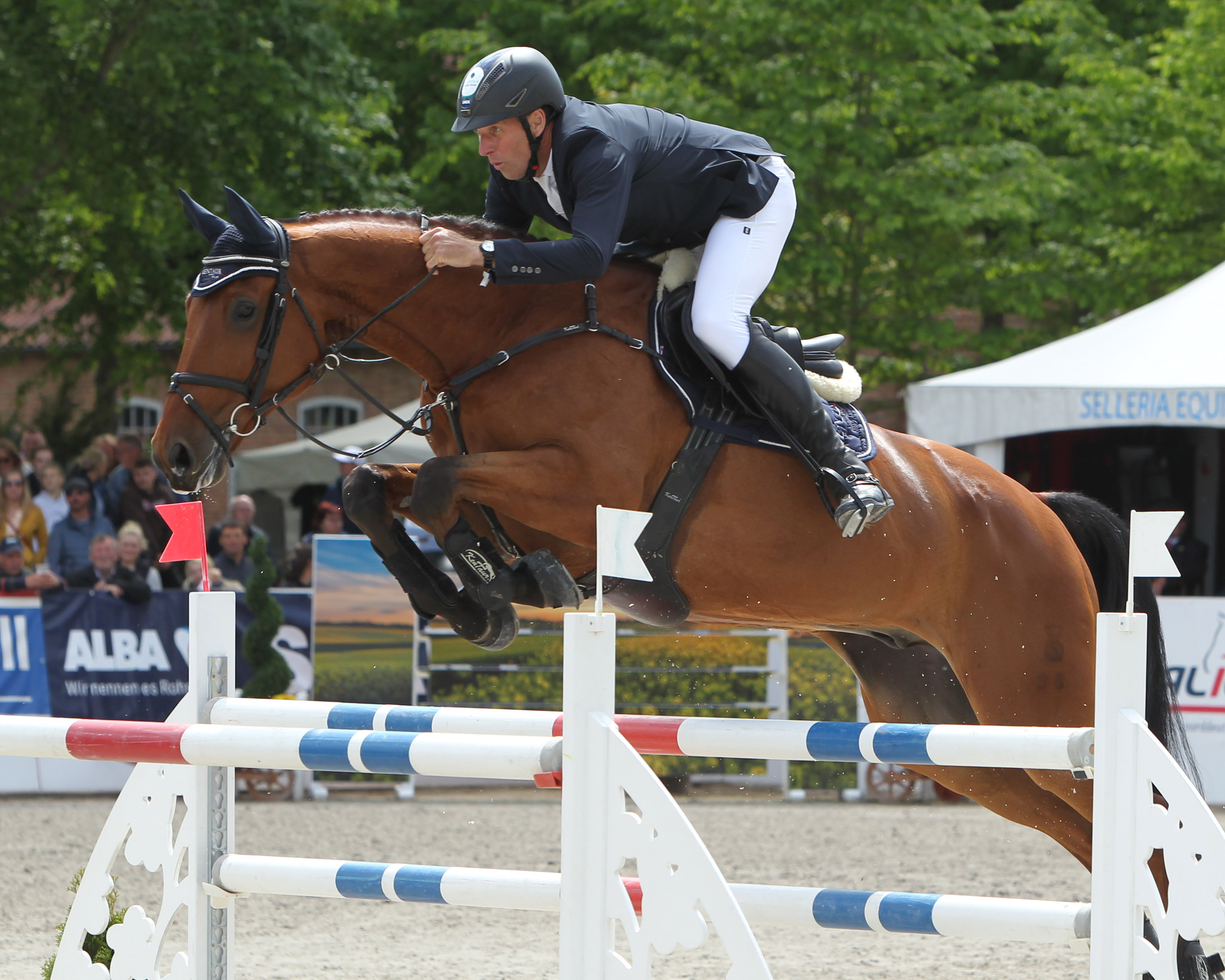 Im Großen Preis gingen sie zwar leer aus. Im Championat wurde André Thieme mit seinem 11-jährigen Hoffnungsträger Conacco aber Dritter. © Jutta Wego