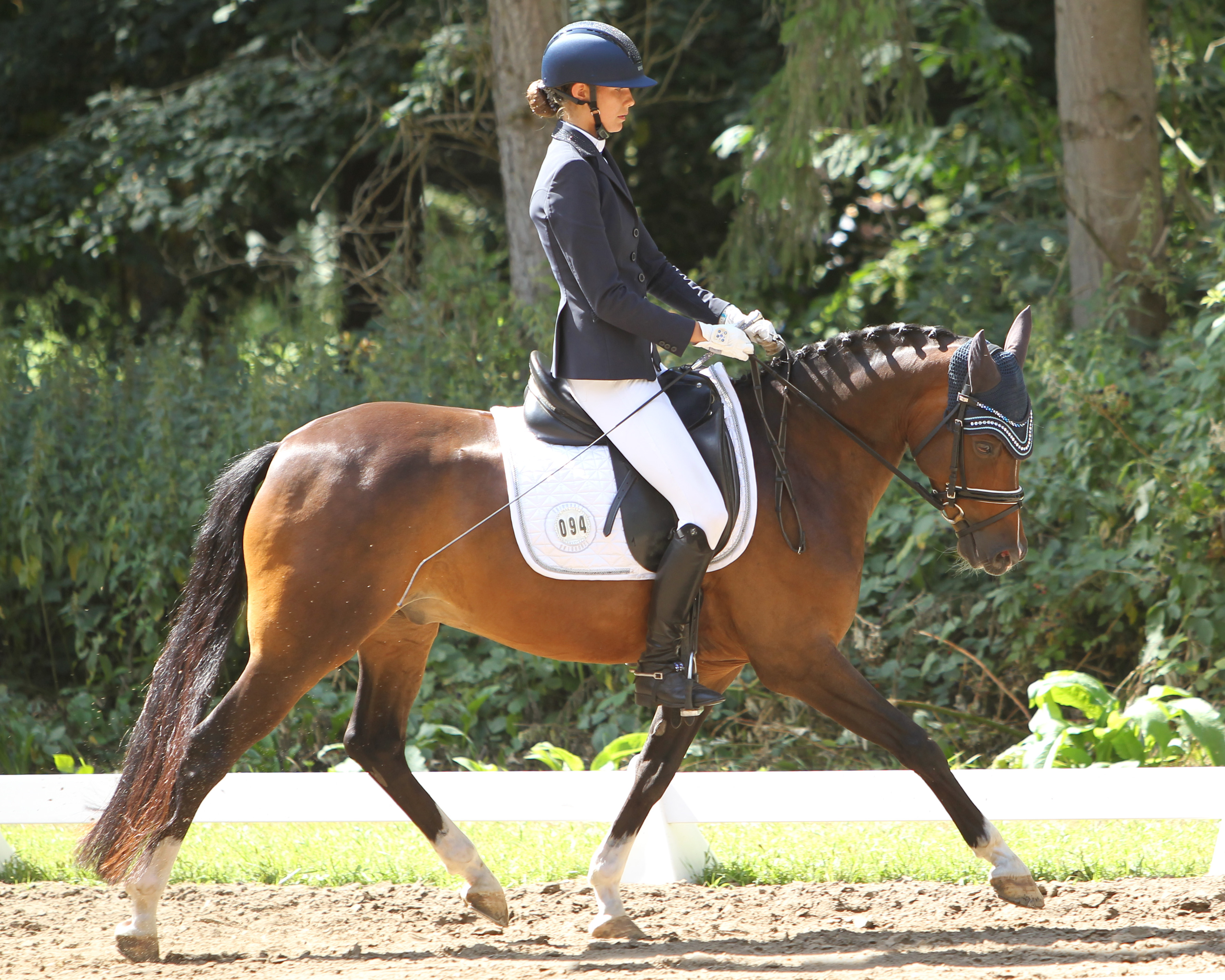 Erfolgreichste Dressurreiterin mit drei L-Siegen und Kreismeistertitel wurde Stella Baranowski mit Pony Goldkind. © Archiv Wego