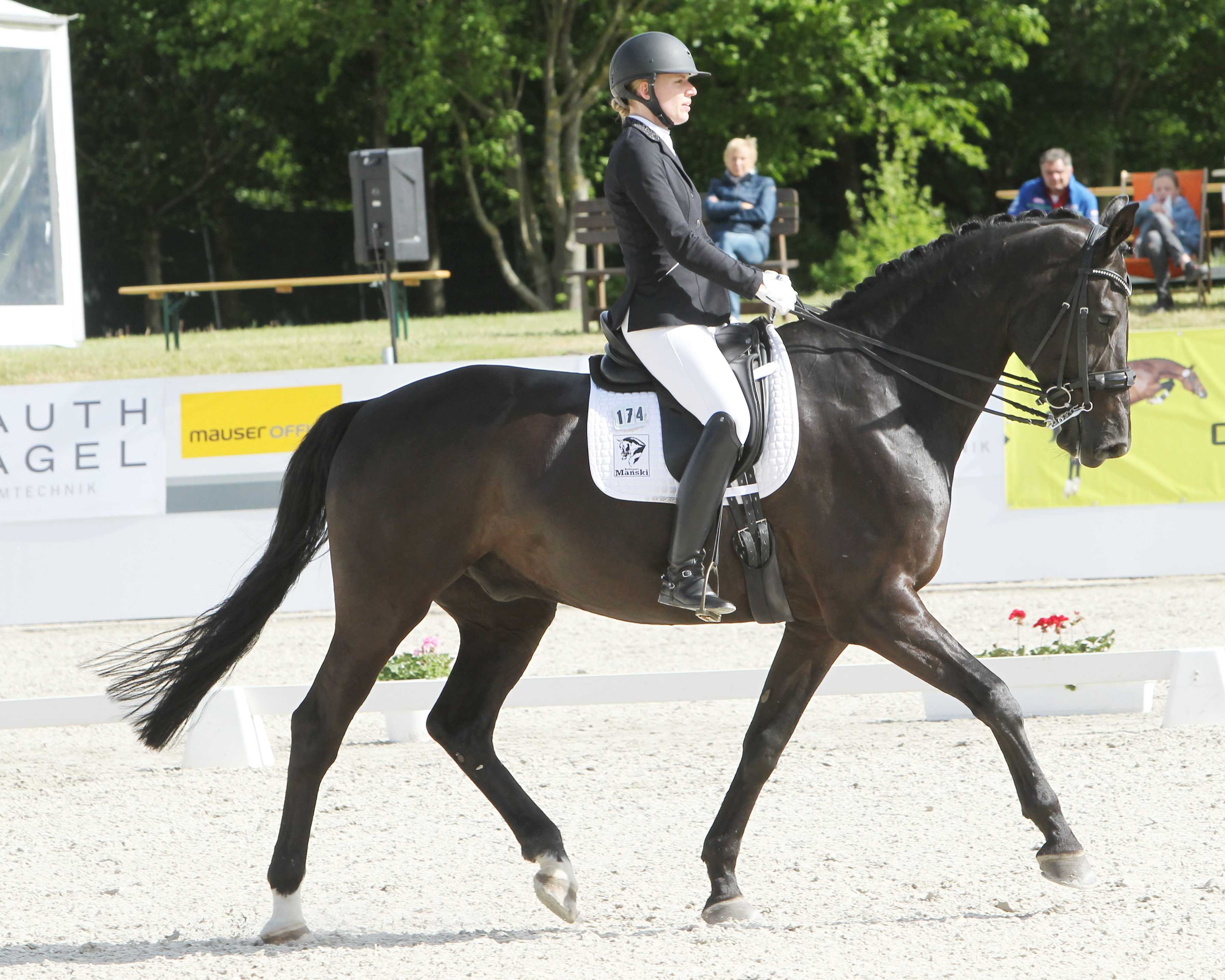 Siegerin der Dressurreiterprüfung Klasse M wurde Kati Spierling aus Neuenkirchen mit Rio Negro. © Jutta Wego