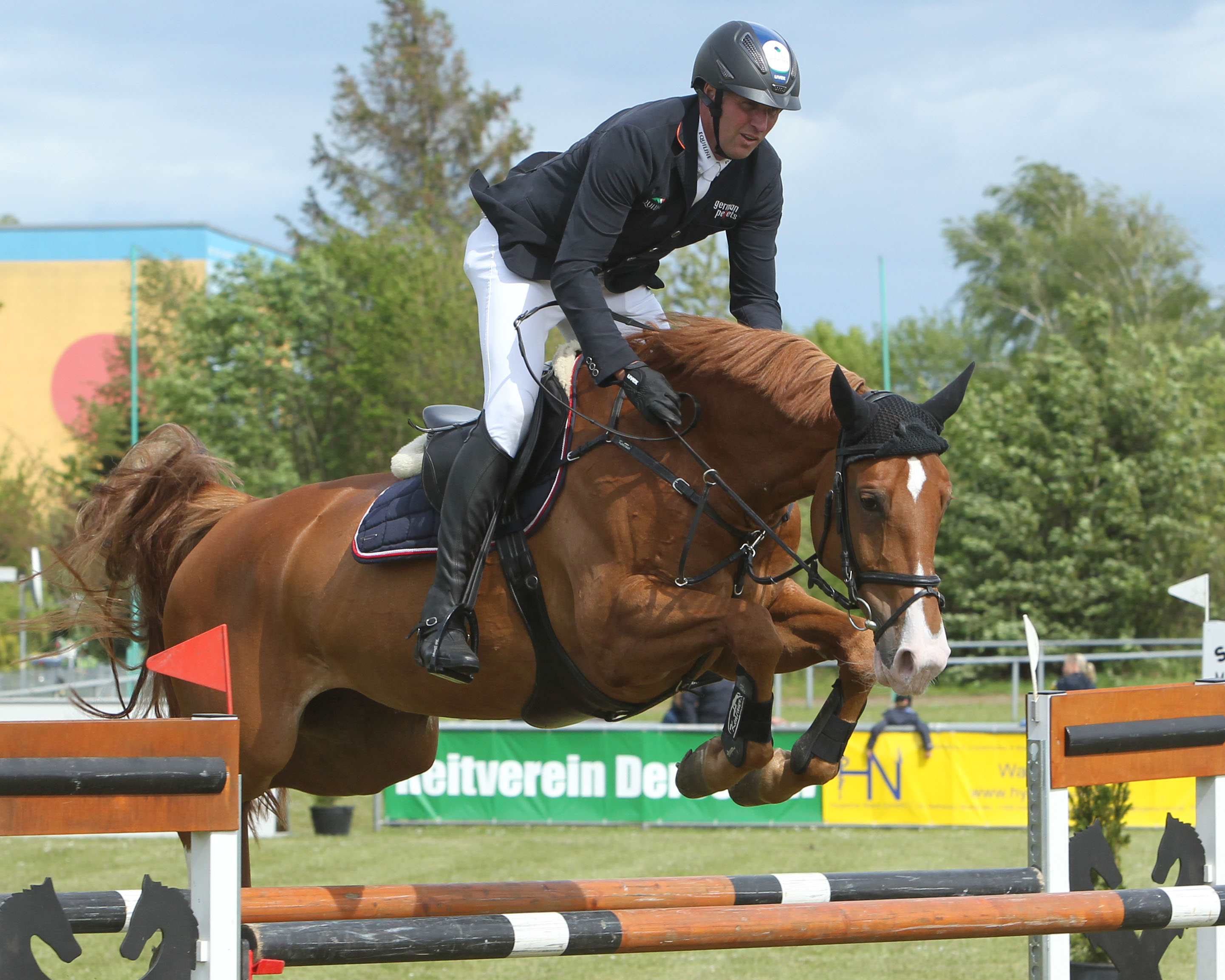 Mit 121.497 Ranglistenpunkten führt Europameister André Thieme (hier mit DSP Chakaria) das Ranking der Springreiter 2022 in Mecklenburg-Vorpommern an. © Jutta Wego