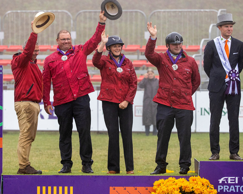 Das WM-Team mit Mareike Harm, Michael Brauchle und Georg von Stein ist auf Platz 1,2 und 4 der Rangliste. © Caremans