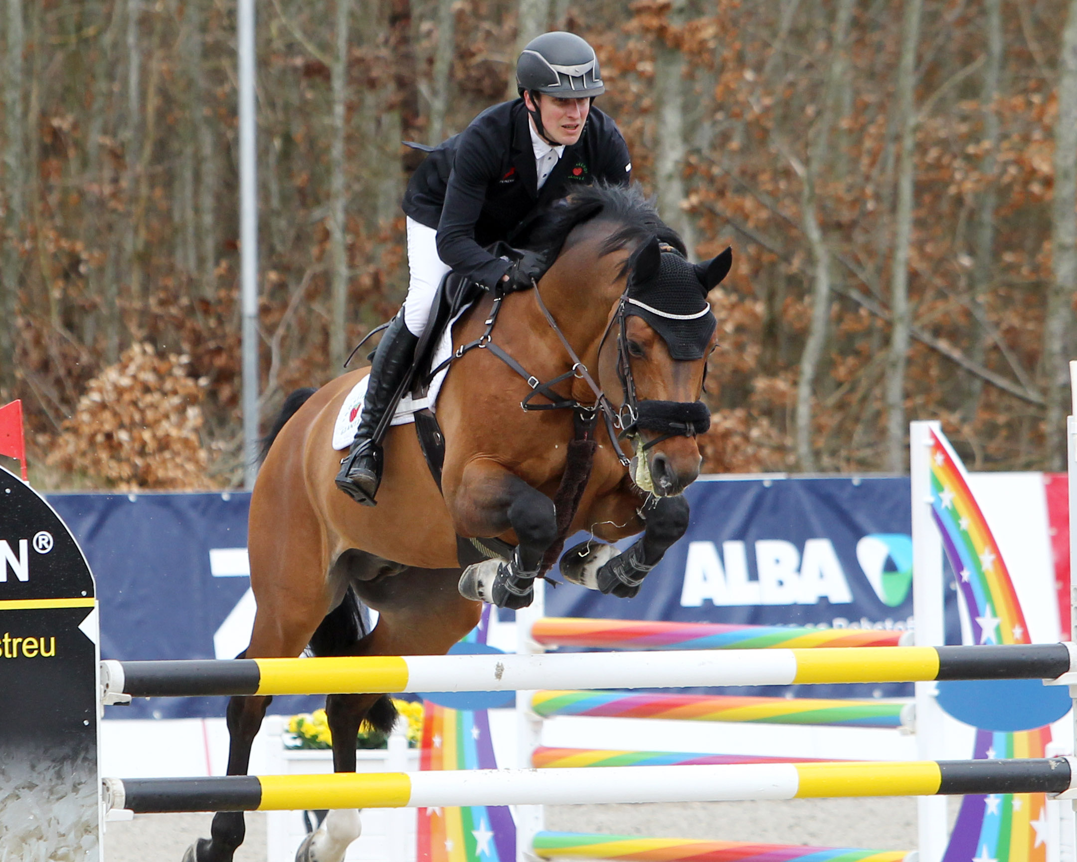 Mit dem 9-jährigen Hengst Catching Fire (v. Cellestial) hat Christoph Lanske das Hauptspringen der Klasse S beim Frühjahrsmeeting in Groß Viegeln gewonnen. © Jutta Wego