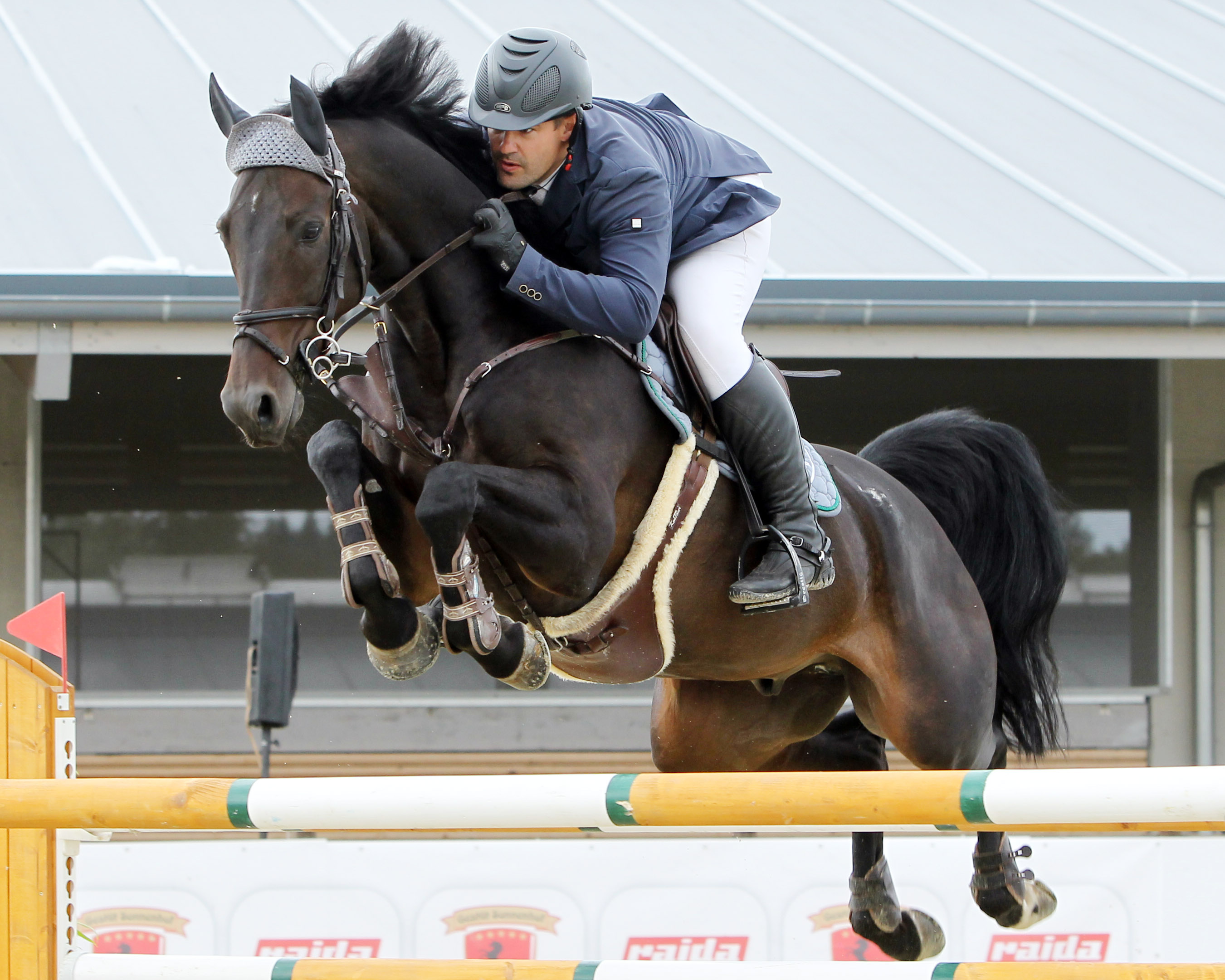 Das Championat von Luhmühlen, ein Zwei-Sterne-Springen Klasse S, hat Benjamin Wulschner mit Prieurè gewonnen. © Archiv Wego