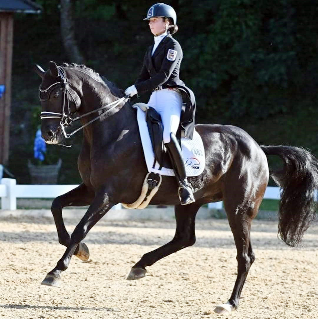 Mit berechtigtem Stolz blicken Svea Groß (Foto) und Lily Schrenk auf ihre Starts in München mit Saphira und Quiness D zurück. © privat