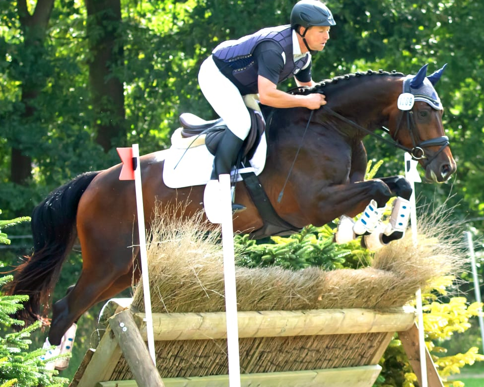 Andreas Brandt holte beim Bundeschampionat der 5jährigen Vielseitigkeitspferde mit Cardenio K die Bronzemedaille. © KaLo