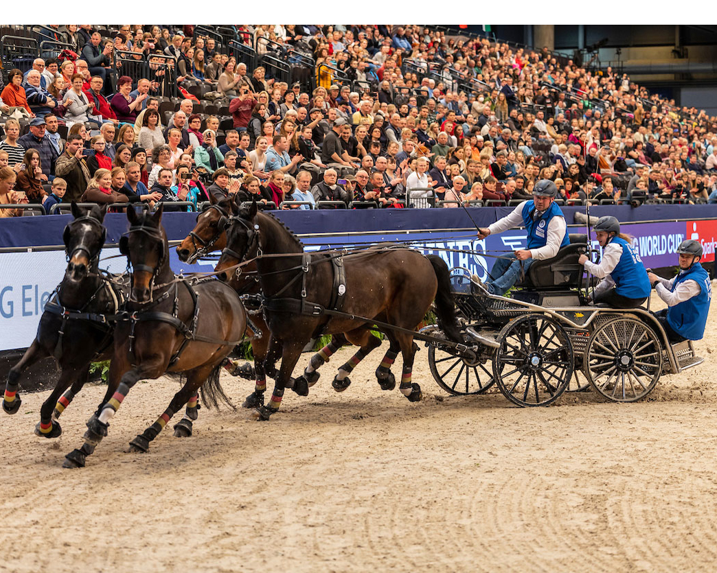 Michael Brauchle startet auch in diesem Winter im Hallen-Weltcup der Vierspänner. © Archiv Lafrentz