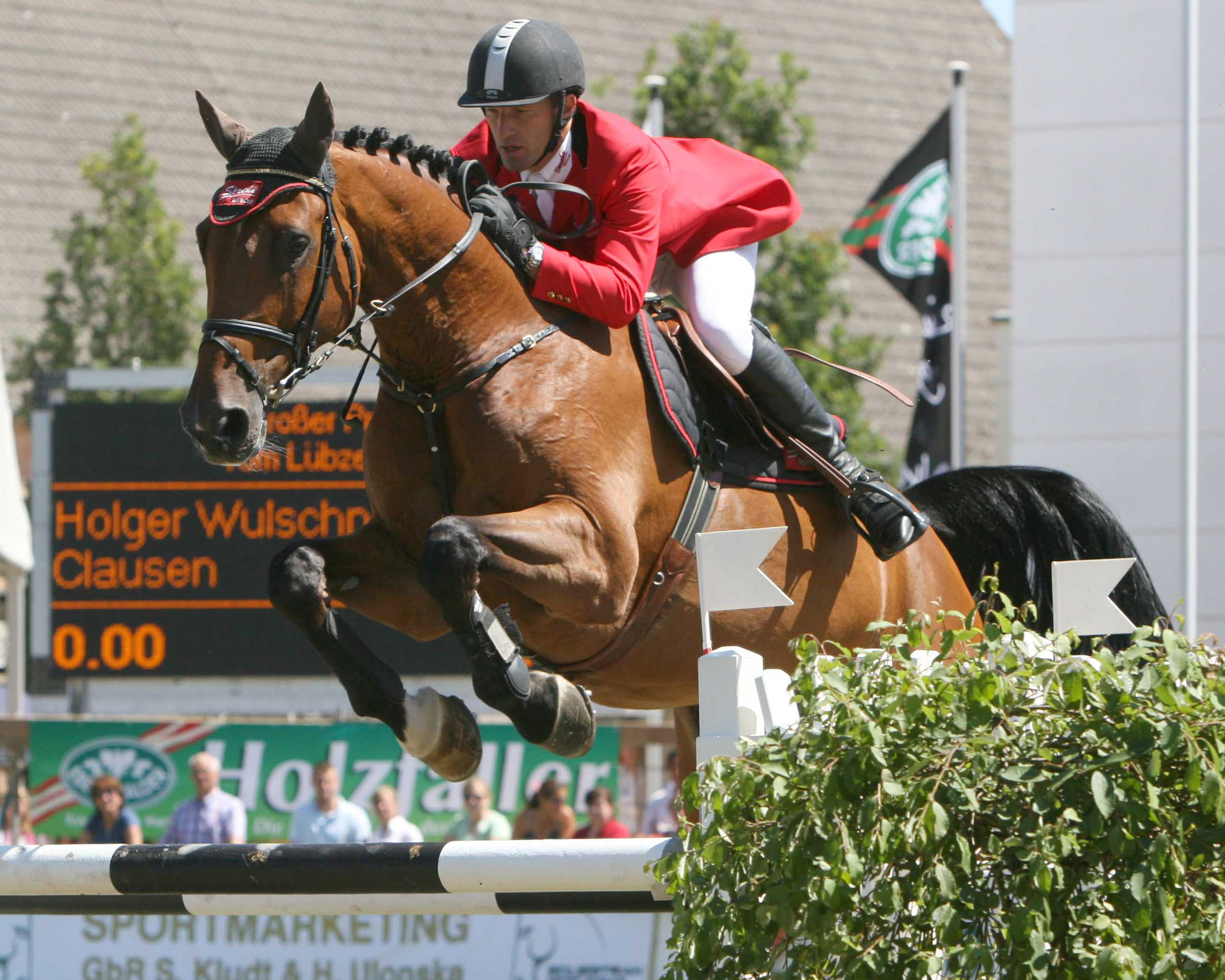 Mit dem Calato-Sohn Clausen gewann Holger Wulschner 2008 den Fünf-Sterne Grand Prix und den Nationenpreis in Hickstead. © Archiv Wego