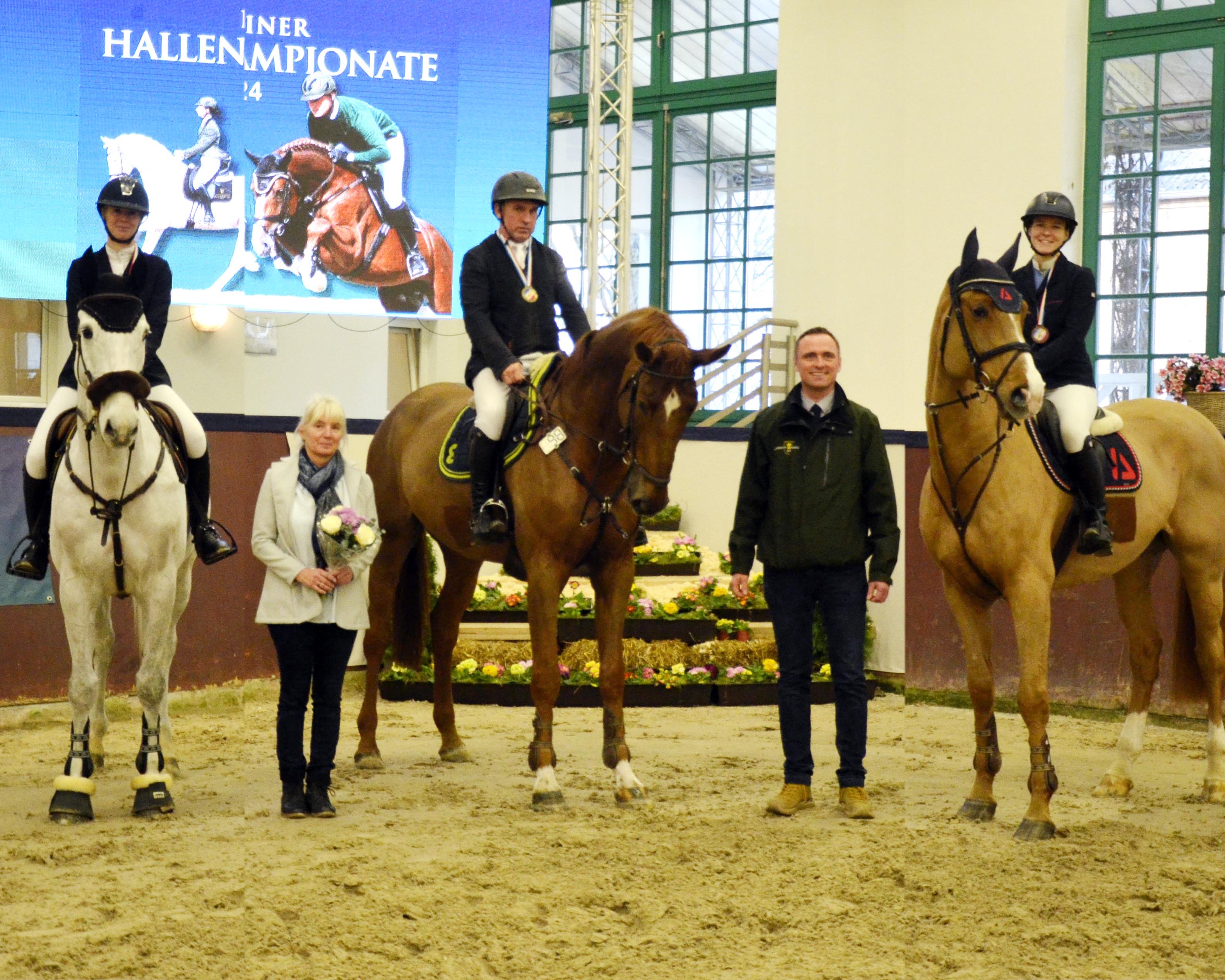 Die Medaillengewinner in der S-Klasse: Gold: Jörg Möller / Chevalier (Garlitz), Silber: Denise Svensson / Colano (Neu Benthen), Bronze: Stella Egger / Carribaldi (Schloss Wendorf).