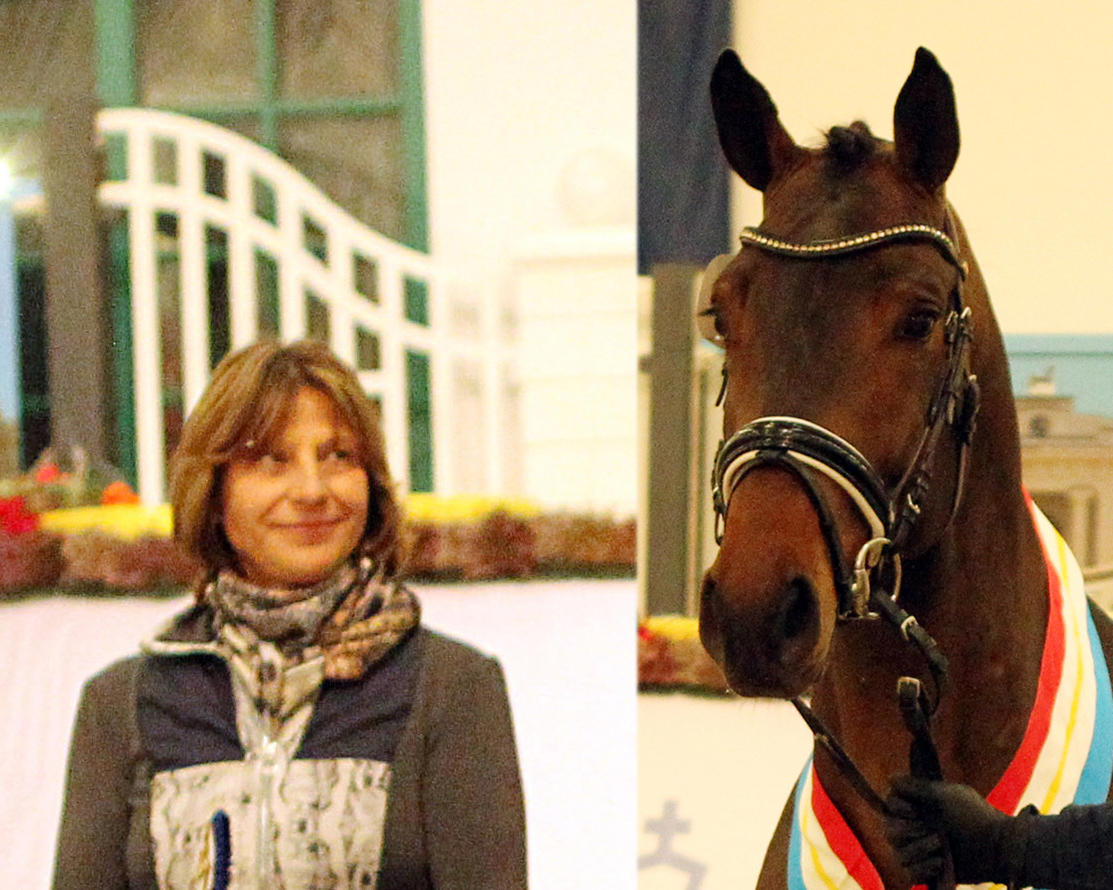 Stolz blickt Sonja Osterberg ihren Springsiegerhegst Dourkhans Djan-O bei der Hauptkörung in Redefin an. Nicht nur dafür erhält sie die Ehrennadel des Verbandes in Silber. © Jutta Wego