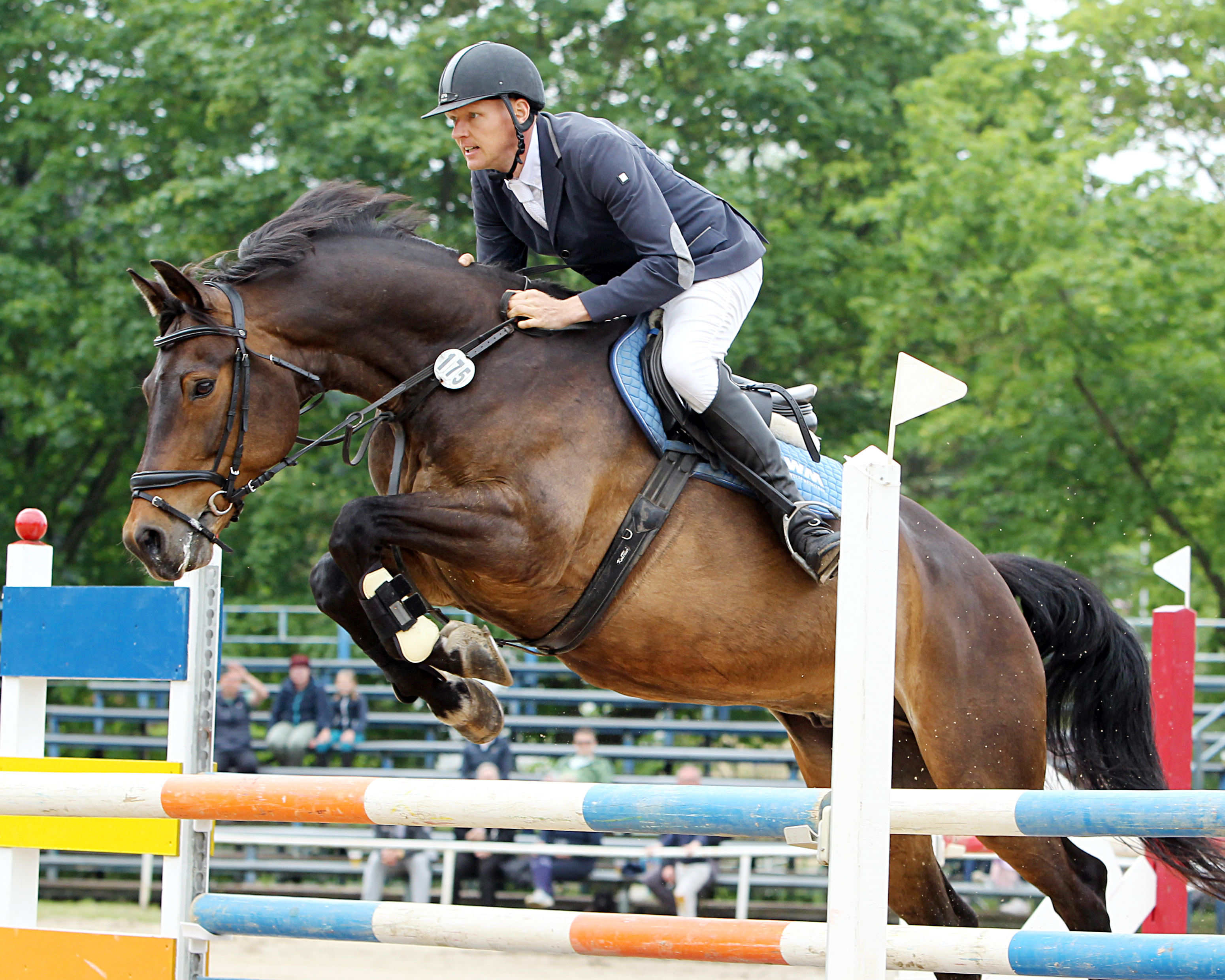 Sieger des M-Zeitspringens wurde Andreas Wulff aus Wittstock mit seinem 17-jährigen Landrebell-Sohn Landmann. © J. Wego