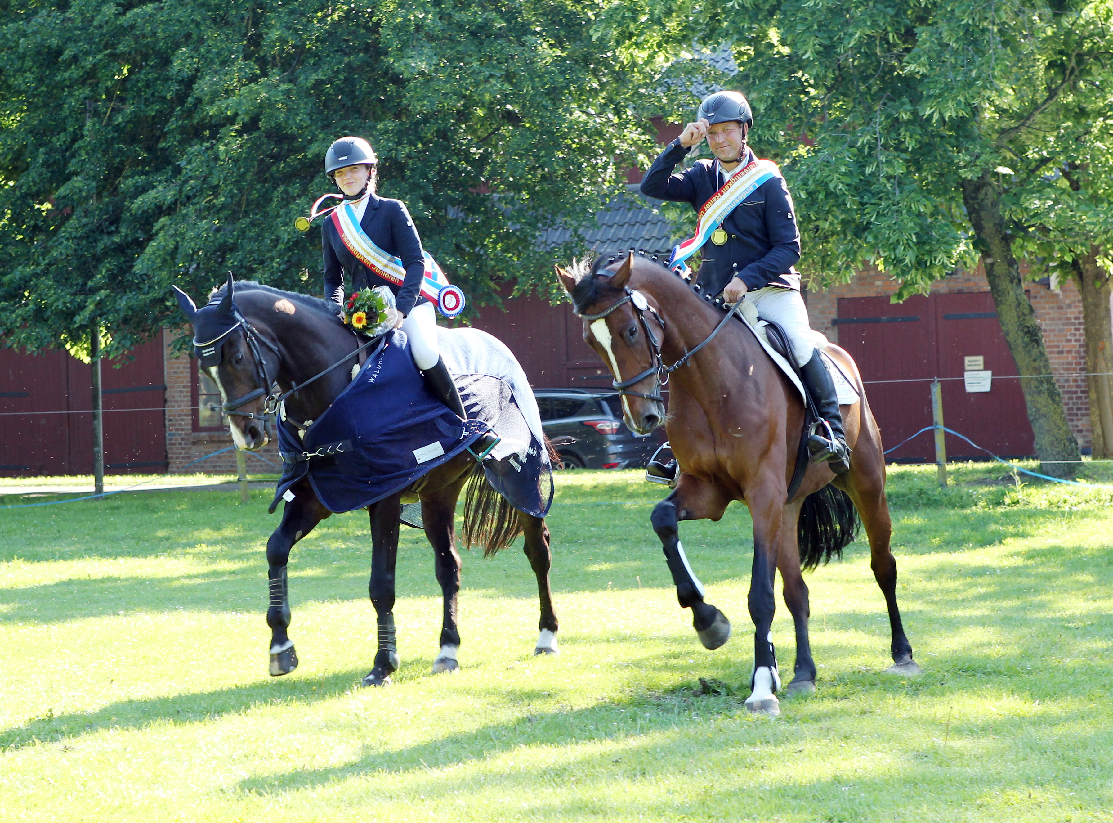 Links Thea Helen Horn (U18 Junioren), Andreas Brandt (Ü40 Reiter). © J.Wego