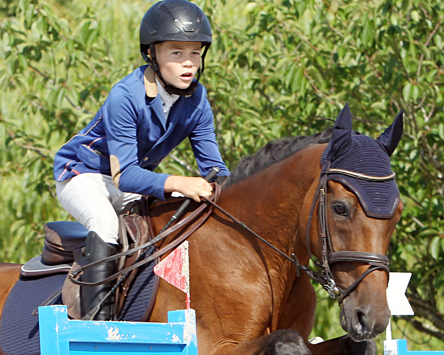 Fritz Michel Horn vom RV Klützer Winkel war auf Rang 5 mit dem 21-jährigen Upsala (das Foto zeigt ihn mit Coco Cambato) der erfolgreichste MV-Teilnehmer im Finale des Partner Pferd Junior Cups in Leipzig. © J.Wego