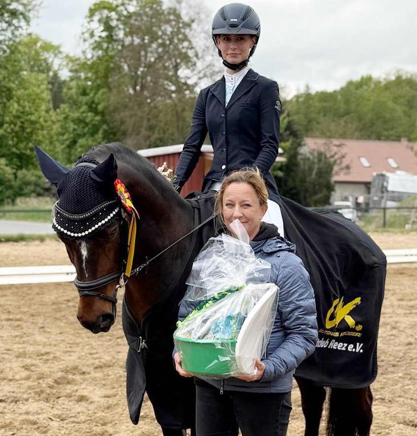 Zweifache Siegerin in einer A- und L-Dressur wurde Corinne Rieger von RC Passin mit Nix Nils. © B.H.