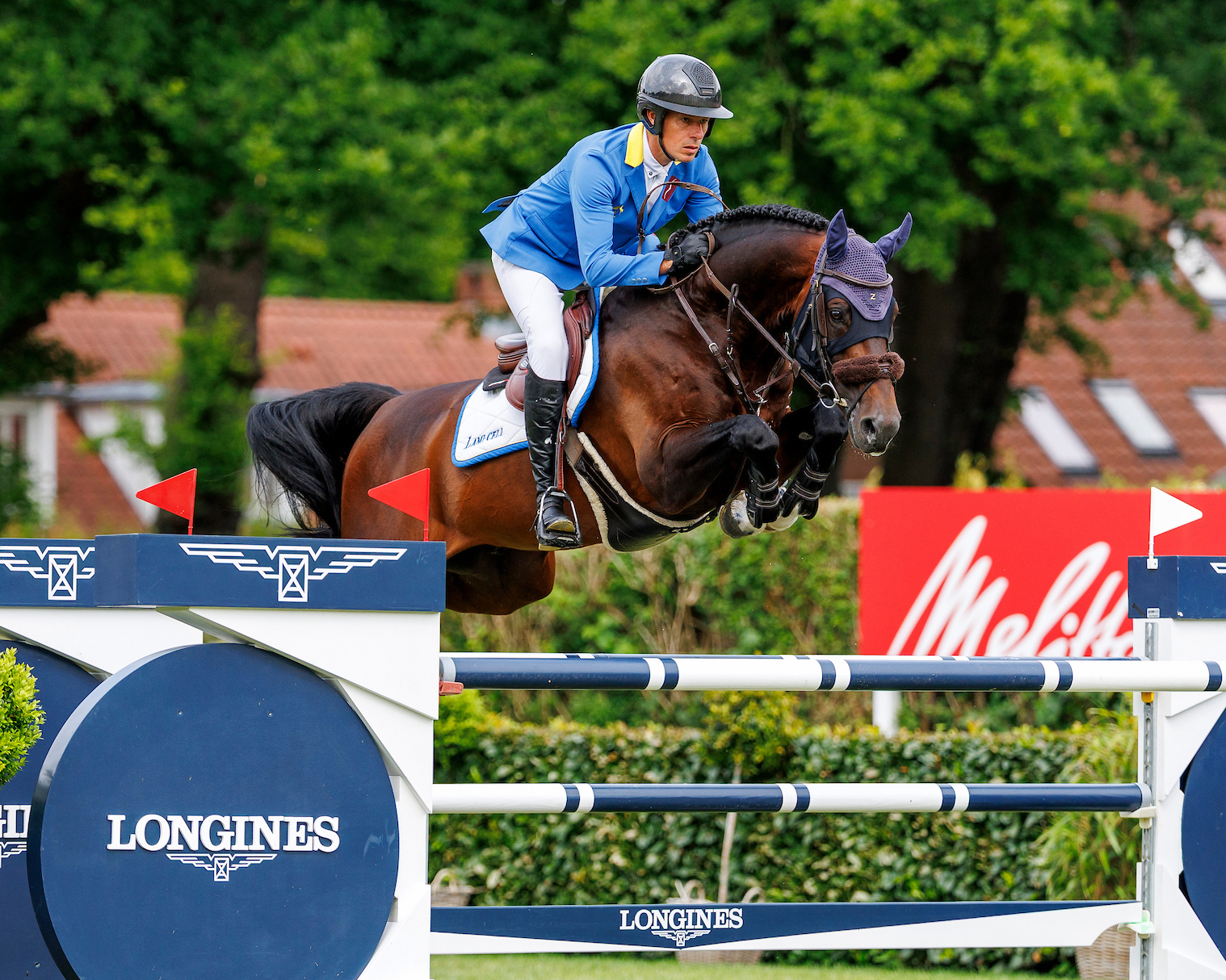 Christian Ahlmann hat zum dritten Mal den LONGINES Großen Preis von Hamburg gewonnen. © sportfotos-lafrentz.de