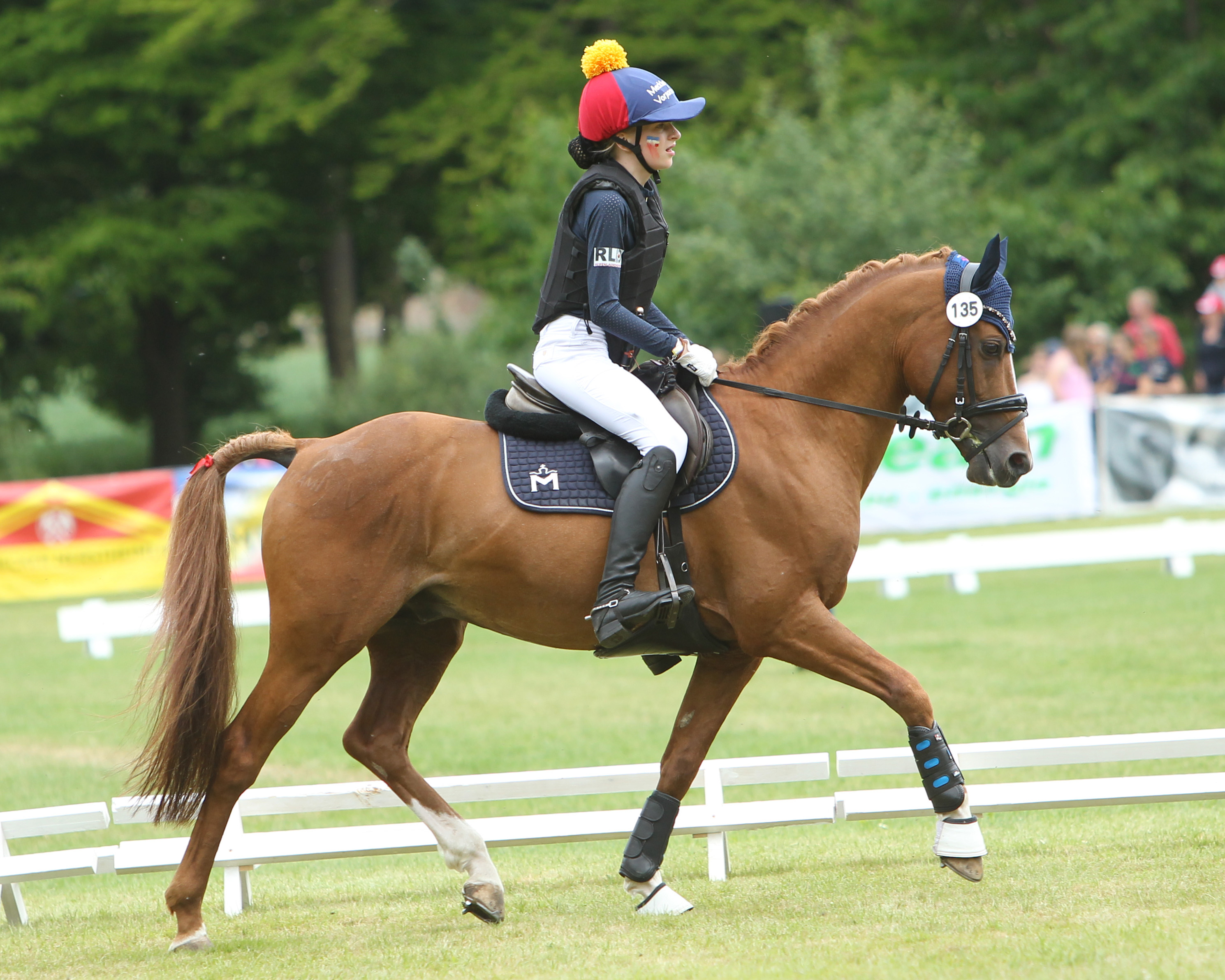 MV-Reiterin Emelie Schulz mit Winchester B © J. Wego