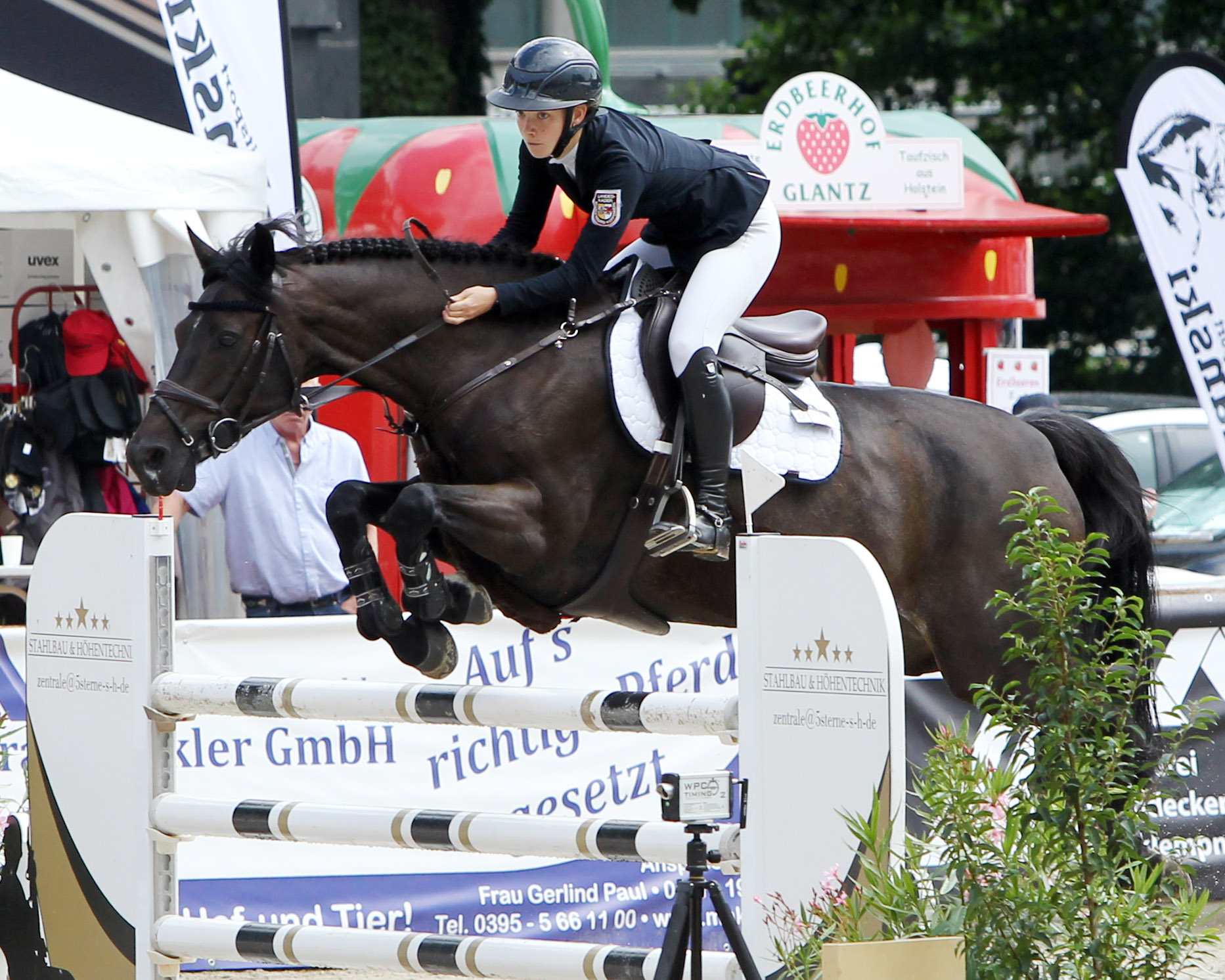 Paula Nagel vom RFV Gadebusch konnte ihren Titel bei den U25 Nachwuchsreitern mit Carmen eindrucksvoll verteidigen. © J. Wego