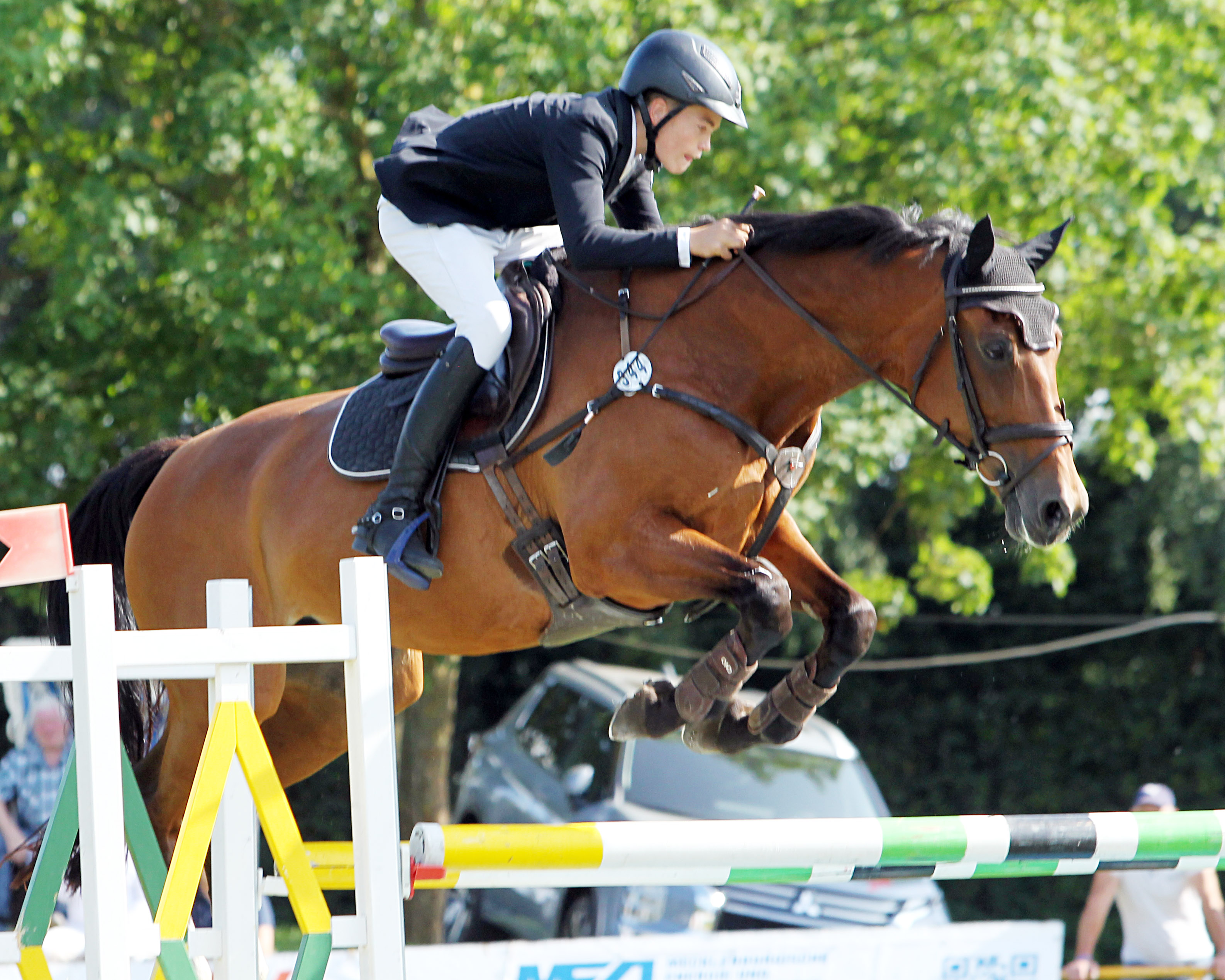 Einen M-Sieg und den 2. Platz im U25 S-Springen gab es für den 15-jährigfen Fritz-Michel Horn vom Klützer Winkel auf der 21-jährigen Stute Upsala. © J. Wego