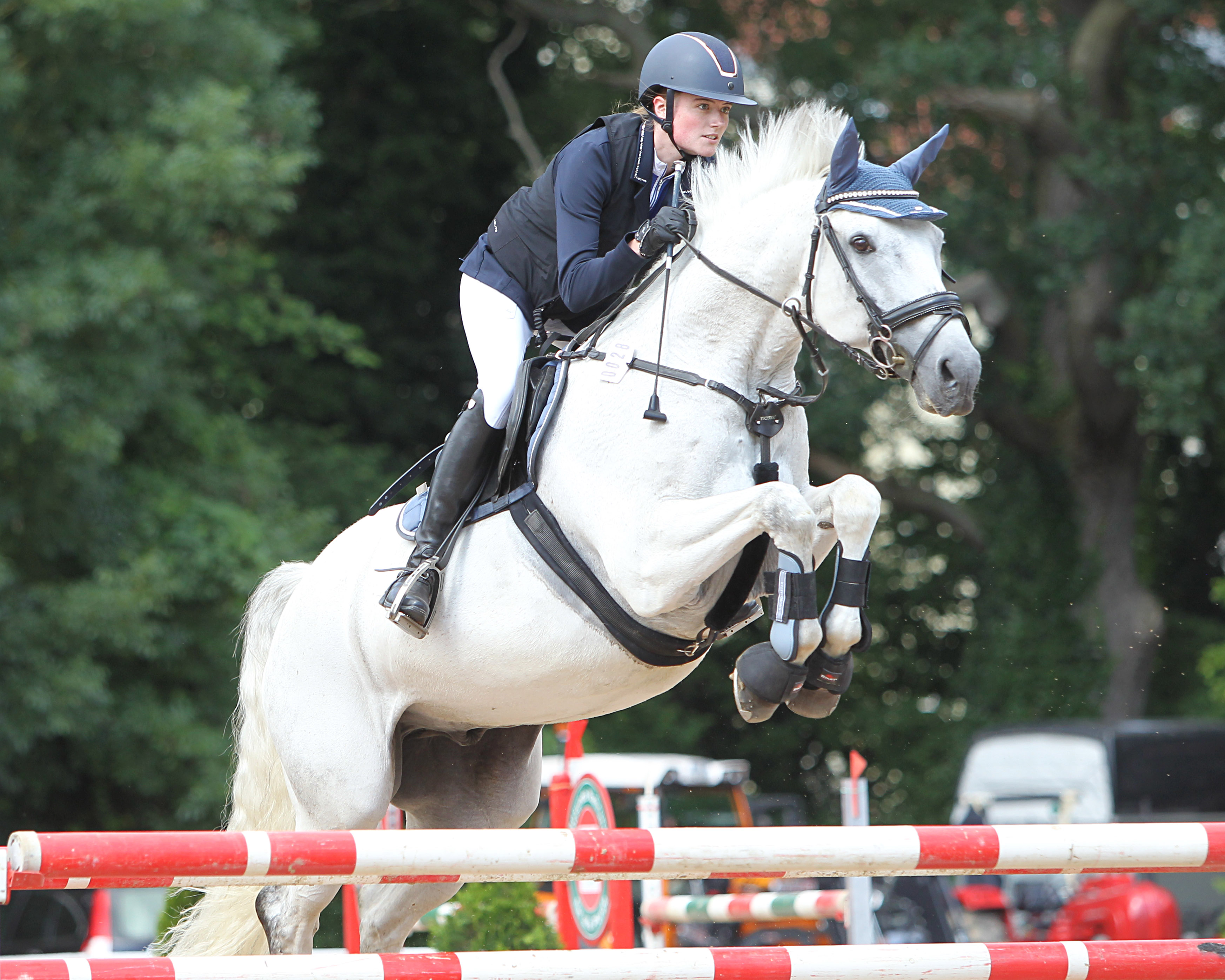 Zu den Siegern des letzten Turniers in Oberhorf gehörte Janna Pierstorff aus Rühn, die mit ihrem Kleinen Deutschen Reitpferd Brisco für den RFV Seenland Klein Labenz reitet. Foto: Jutta Wego