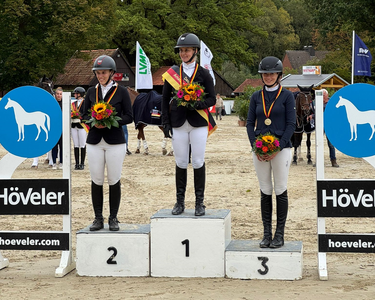 Der 3. Platz im 2. Wertungsspringen von Anne Wejda mit Cellestra in der Deutschen Amateurmeisterschaft der Springreiter bestätigt ihr Leistungspotential.