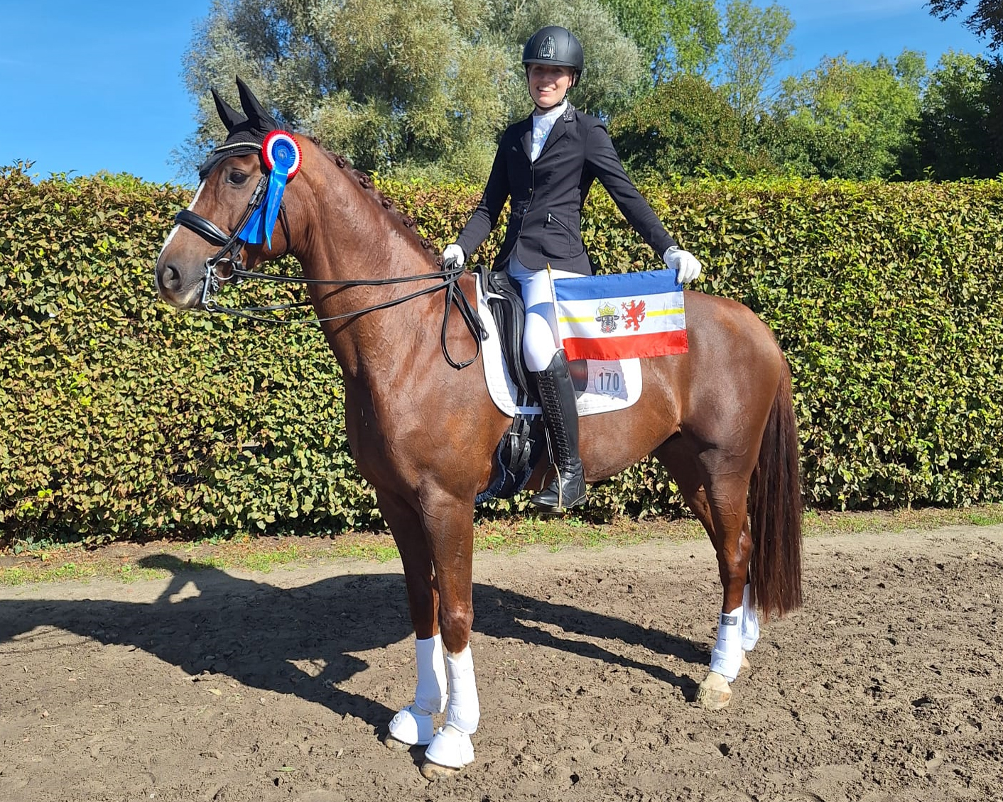 „Ich bin überglücklich und Dankbar“, sagt Kati Spierling über ihren 4. Platz mit Frehmann im Deutschen Amateurchampionat der Dressurreiter.