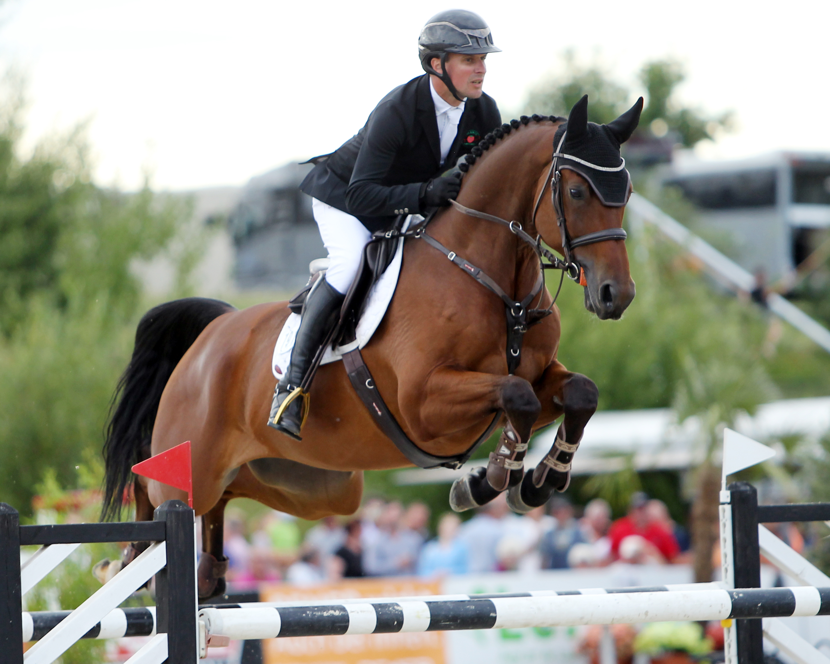 Hohen Wieschendorf: Beide Siege im Zwei-Sterne-Springen blieben im Heimatstall