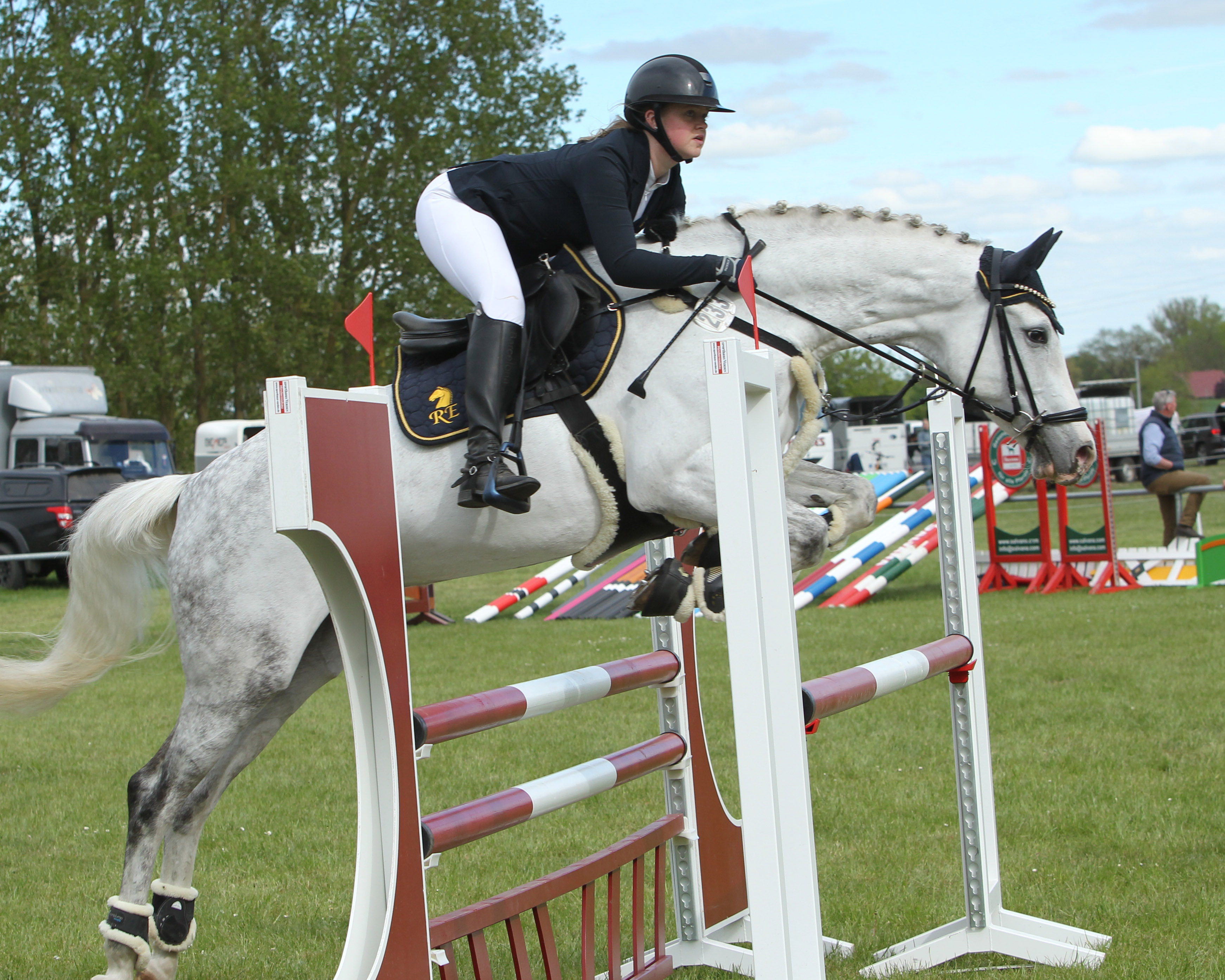 Zweimal Zweite in den Stilspringen Klasse M (8,6) und L (8,3) wurde Luzie Schwinge (Weitenhagen mit Lea SE. © Jutta Wego