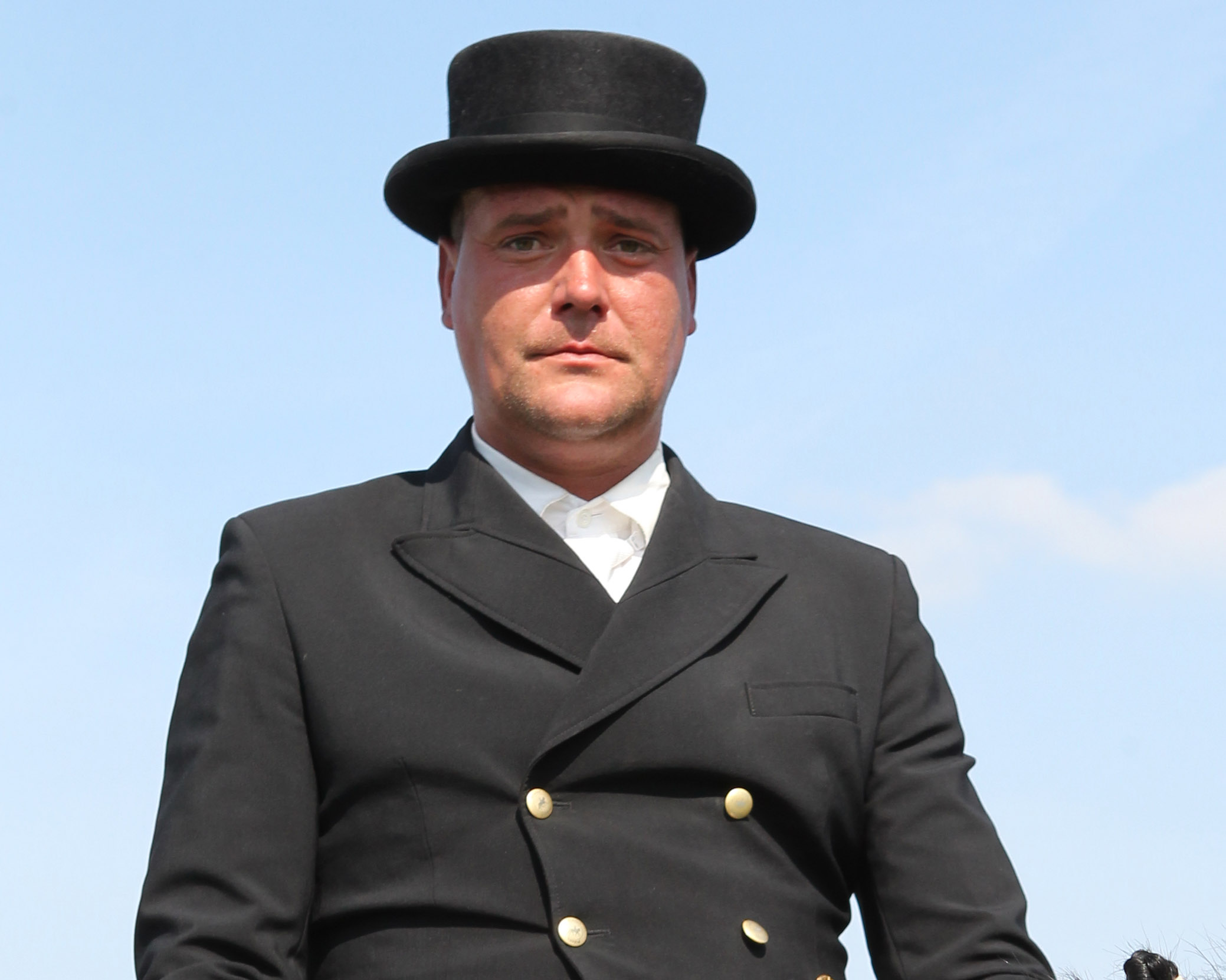 Auch Ralf Voß aus Ritzerow ritt mit der 6-jährigen Stute Mercedes ein selbstgezogenes Pferd mit der er die L-Dressur gewann. © Jutta Wego