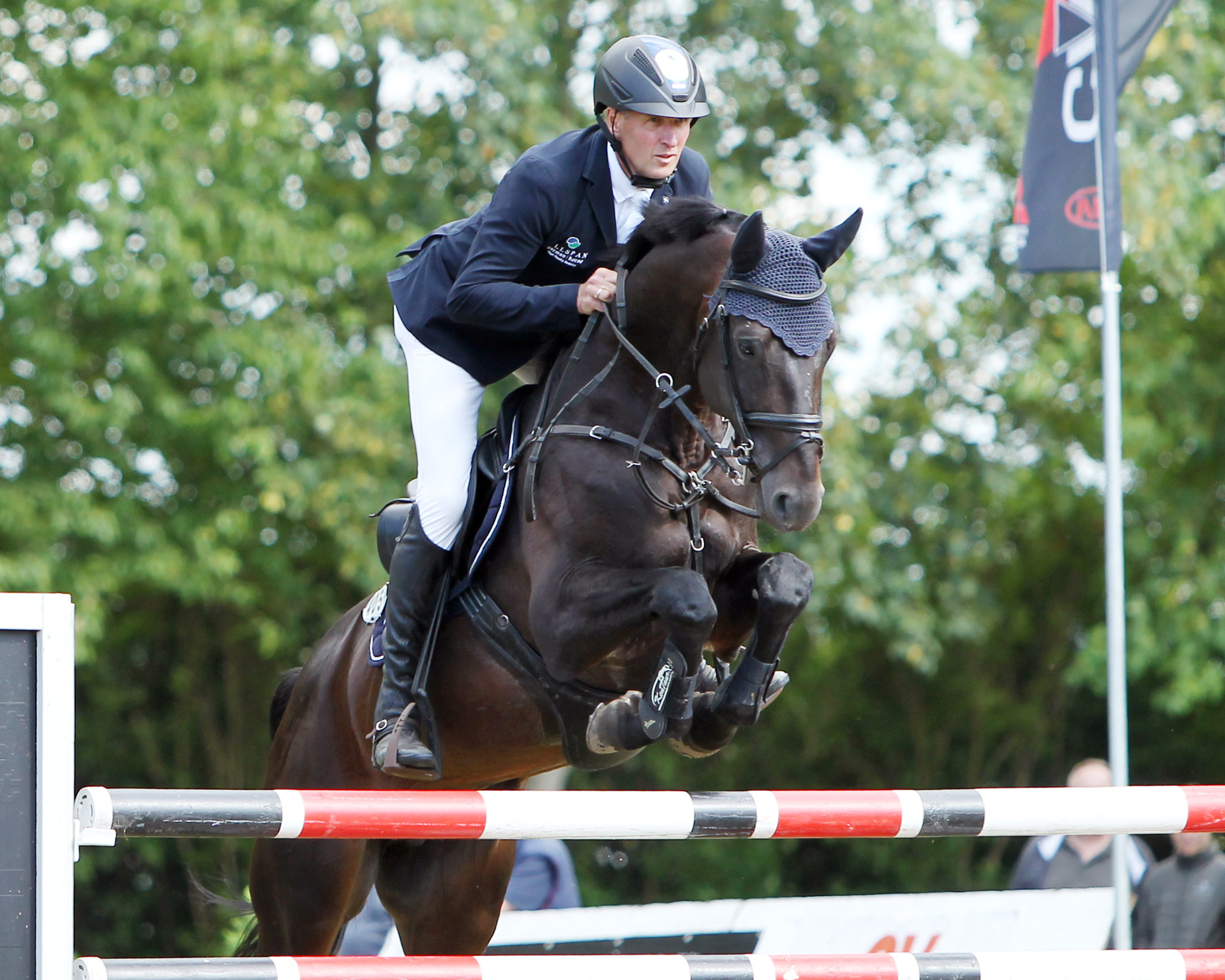 Andre Thieme gewann am 2. Mai den Großen 1,40m-Preis in Grabow-Blumental mit dem 10-jährigen Hengst Castanova H. © Archiv Wego