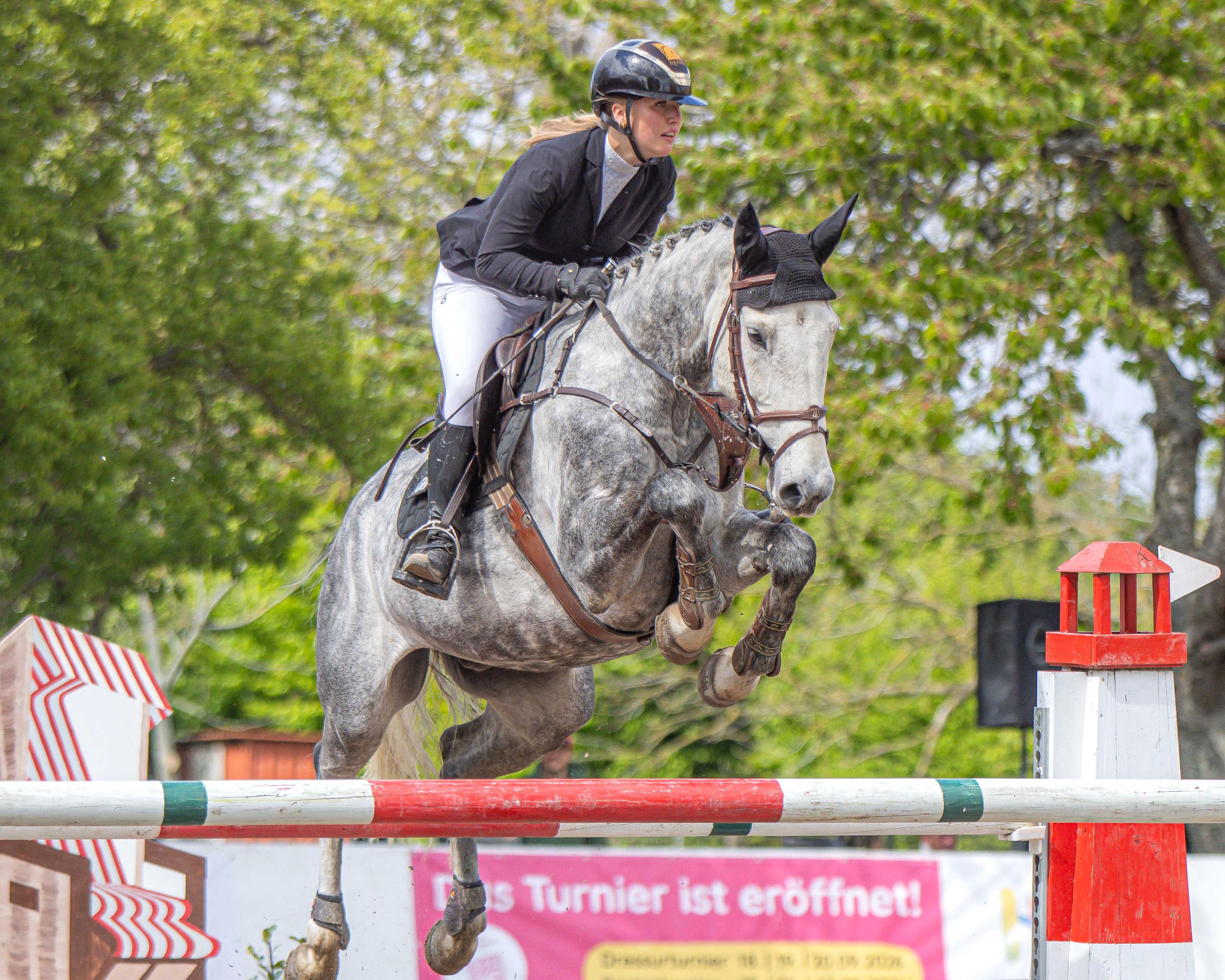Die 17-jährige Emma Wiktor, Schwester von Paul Wiktor, verpasste den Sieg im Großen Preis auf Prosecco van Heiste auf dem 2. Platz nur um zwei Hundertstelsekunden. © S. Boge