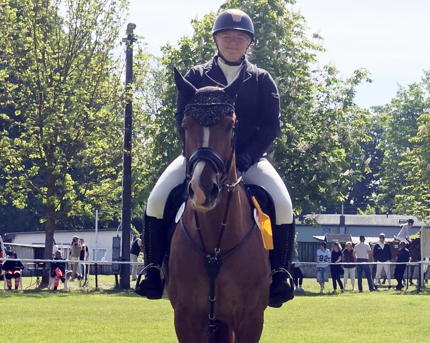 Zu einem Sieg, einem 2. Und 3. Platz kam Paulina Lieselotte Tolle vom RSC Elmenhorst mit Classic Foxy. © Wego