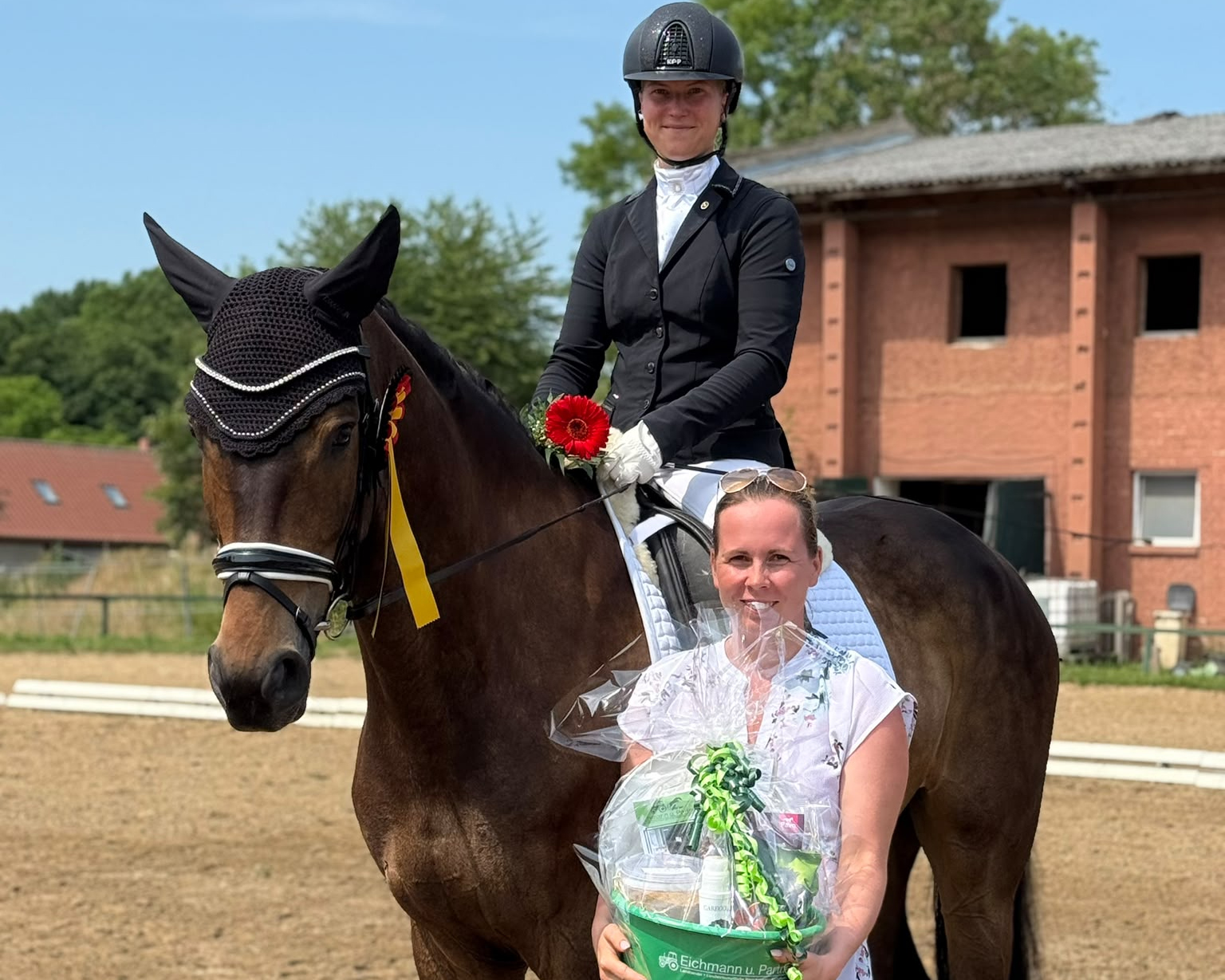 Ann-Christin Mehl kam mit dem 7-jährigen Sandro Hit-Sohn Santimes zu zwei Siegen. Das Paar gewann die M-Dressur M5 und die L-Dressur L11. © Annie Buß