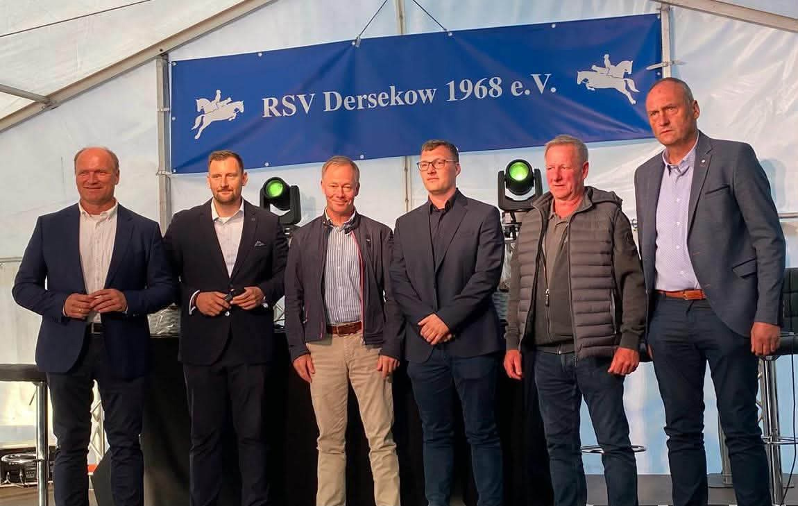 Die Akteure des Welcome-Abend in Dersekow: v.l. Carsten Stegelmann, Fabian Pagenhardt, Hinrich Romeike, Lennart Claussen, Torsten Lanske, Steffen Deepe.
