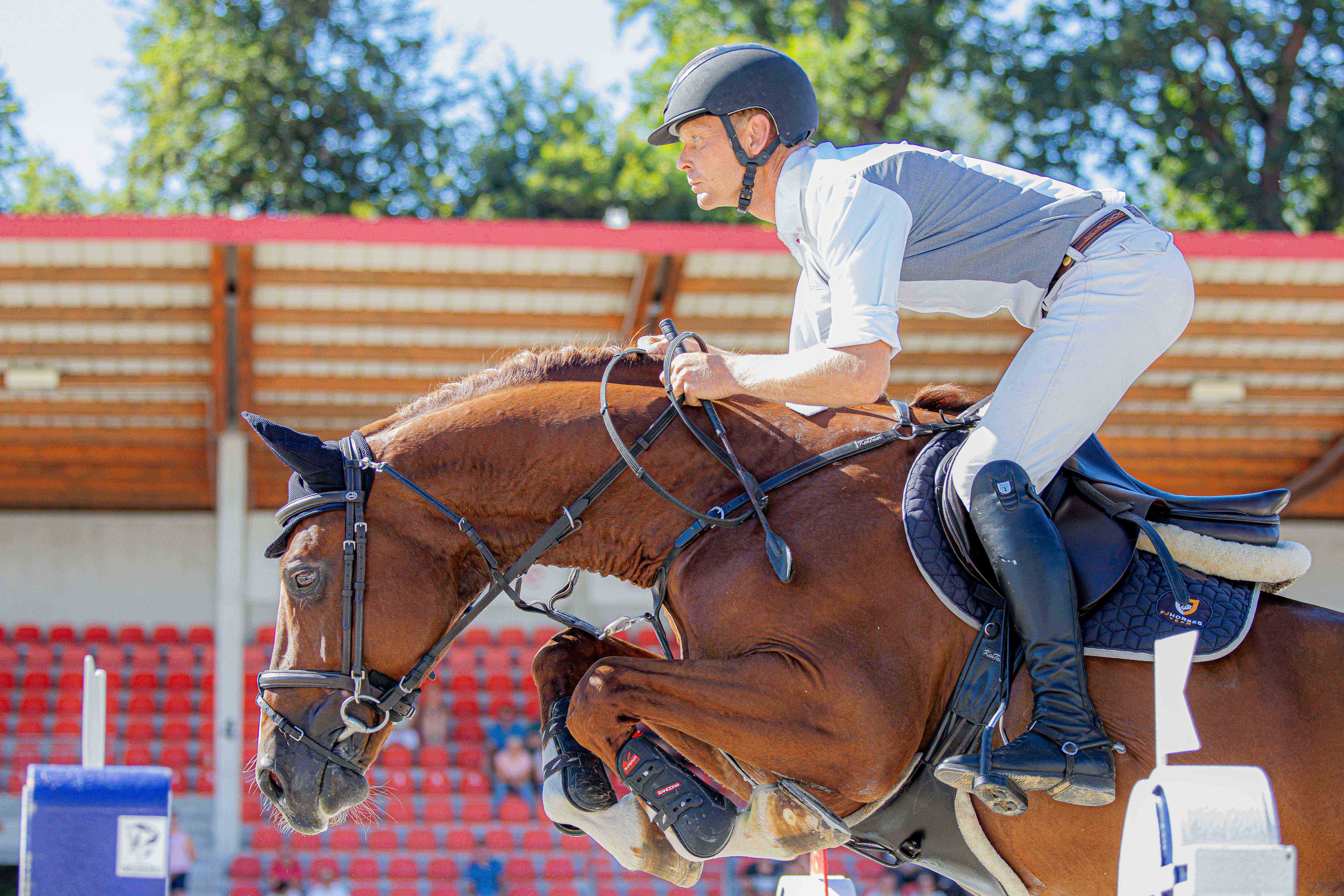 Felix Ewald hat das Championat und den Großen Preis (den er auch 2025 gewann) mit Crypton Comme il Faut nach Brandenburg entführt. © Sophia Boge