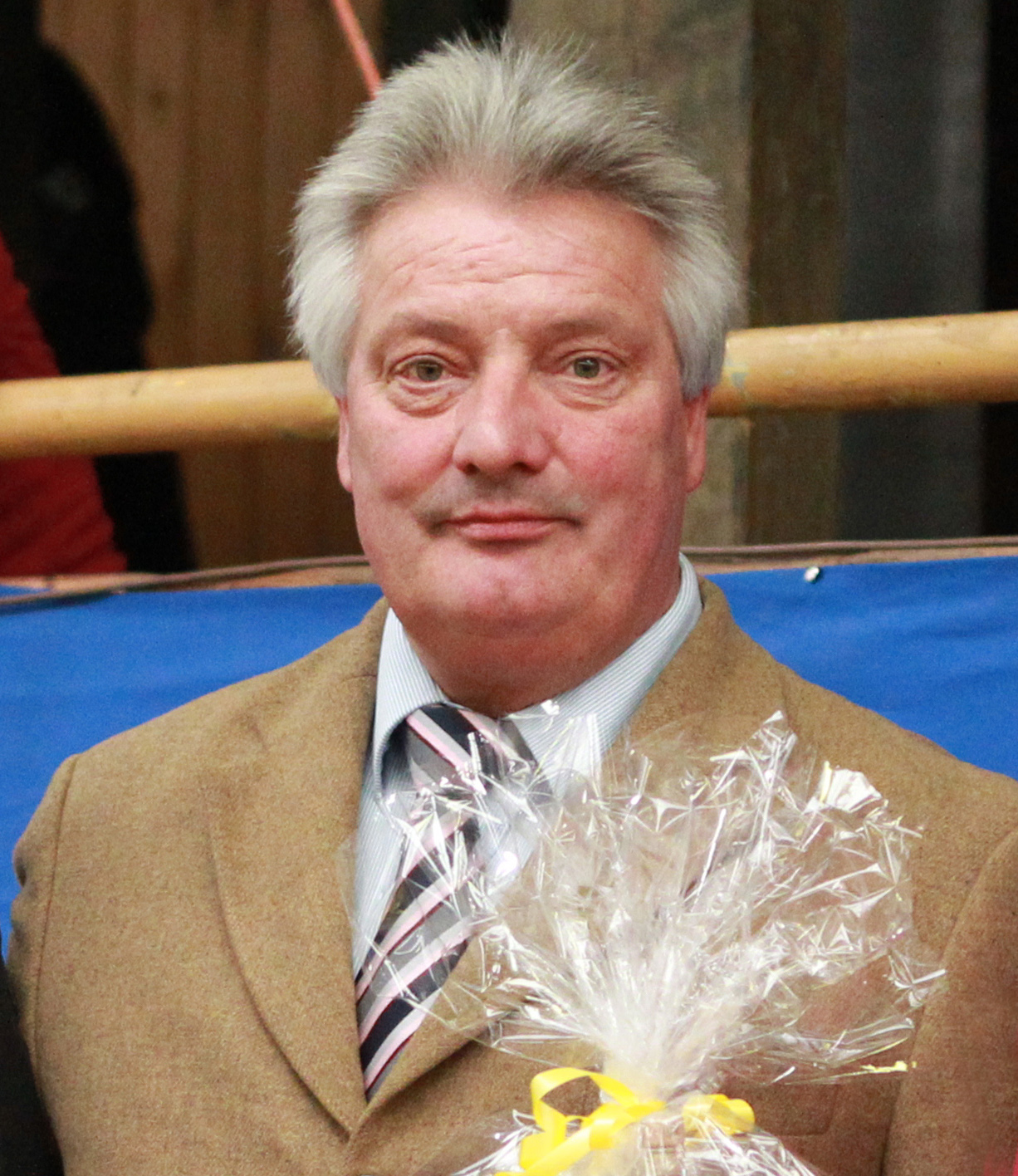 Der Veterinärmediziner, Träger der goldenen Pferdesport-Verbandsnadel und Kreistagsabgeordnete für die CDU, Dr. Lothar Makowei aus Gadebusch ist 70 Jahre alt geworden. © Jutta Wego